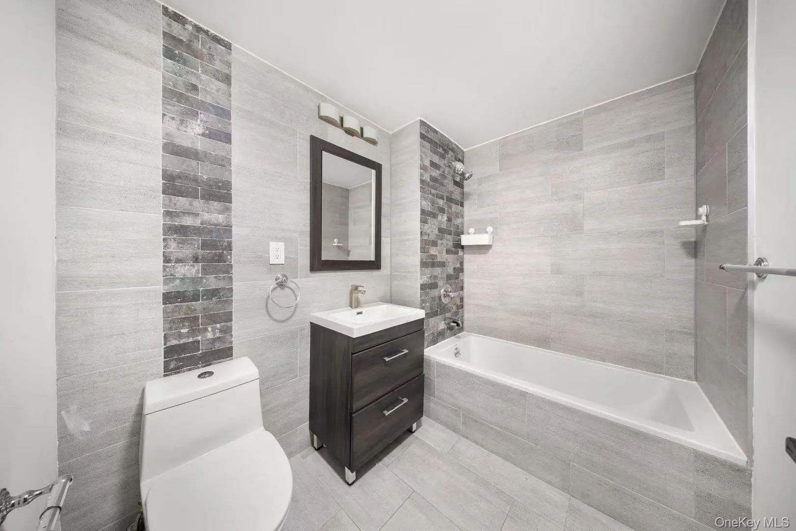 7009 45th Avenue, New York, NY, 2 Bedrooms Bedrooms, 5 Rooms Rooms,2 BathroomsBathrooms,Residential Lease,For Rent,45th,0,1007371 7009 45th Avenue, New York, NY, 2 Bedrooms Bedrooms, 5 Rooms Rooms,2 BathroomsBathrooms,Residential Lease,For Rent,45th,0,1007371