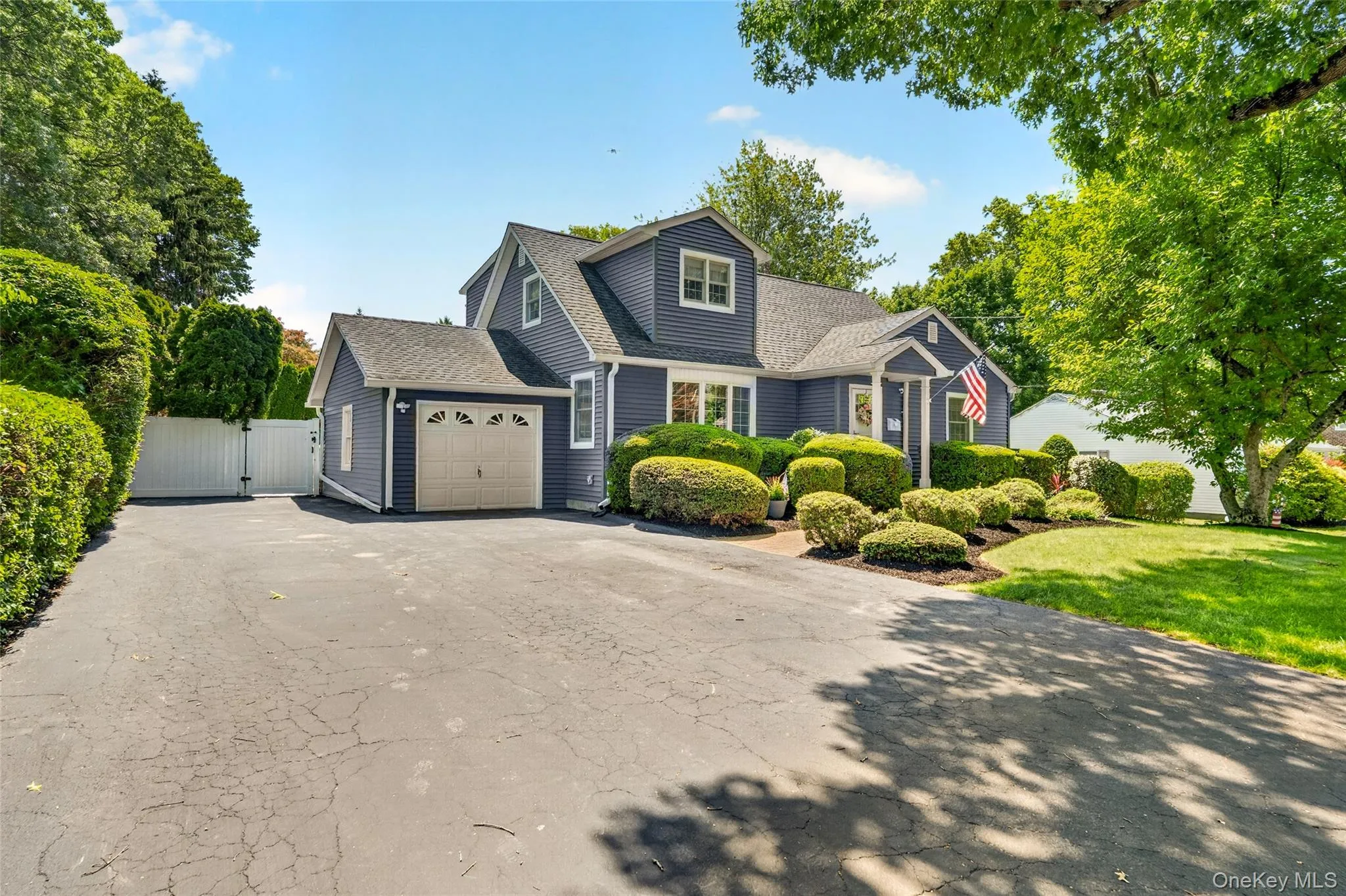 10 Edsall Avenue, Clarkstown, NY, 5 Bedrooms Bedrooms, 12 Rooms Rooms,2 BathroomsBathrooms,Residential,For Rent,Edsall,0,1007374 10 Edsall Avenue, Clarkstown, NY, 5 Bedrooms Bedrooms, 12 Rooms Rooms,2 BathroomsBathrooms,Residential,For Rent,Edsall,0,1007374