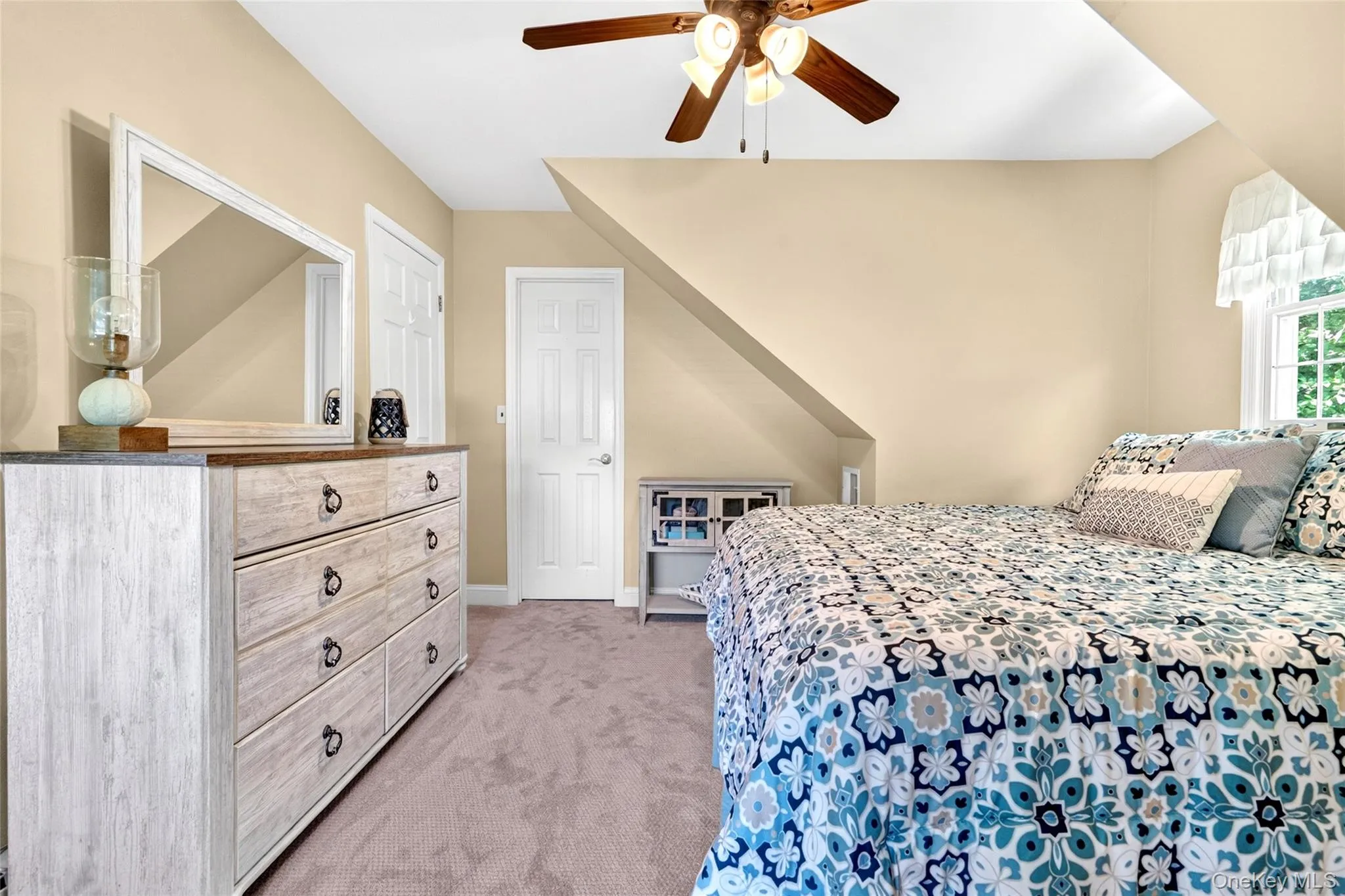 10 Edsall Avenue, Clarkstown, NY, 5 Bedrooms Bedrooms, 12 Rooms Rooms,2 BathroomsBathrooms,Residential,For Rent,Edsall,0,1007374 10 Edsall Avenue, Clarkstown, NY, 5 Bedrooms Bedrooms, 12 Rooms Rooms,2 BathroomsBathrooms,Residential,For Rent,Edsall,0,1007374