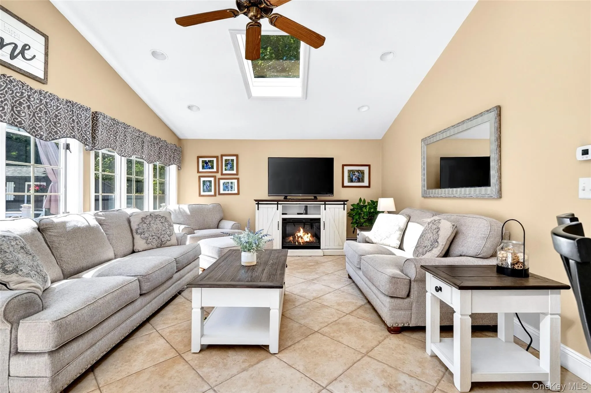 10 Edsall Avenue, Clarkstown, NY, 5 Bedrooms Bedrooms, 12 Rooms Rooms,2 BathroomsBathrooms,Residential,For Rent,Edsall,0,1007374 10 Edsall Avenue, Clarkstown, NY, 5 Bedrooms Bedrooms, 12 Rooms Rooms,2 BathroomsBathrooms,Residential,For Rent,Edsall,0,1007374
