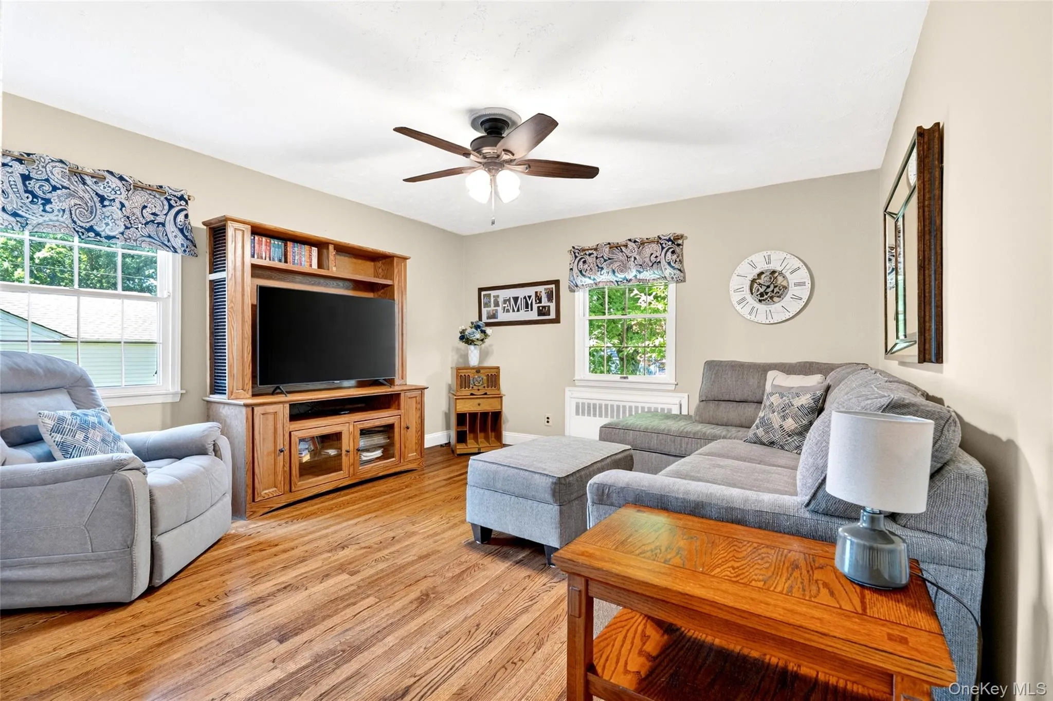 10 Edsall Avenue, Clarkstown, NY, 5 Bedrooms Bedrooms, 12 Rooms Rooms,2 BathroomsBathrooms,Residential,For Rent,Edsall,0,1007374 10 Edsall Avenue, Clarkstown, NY, 5 Bedrooms Bedrooms, 12 Rooms Rooms,2 BathroomsBathrooms,Residential,For Rent,Edsall,0,1007374