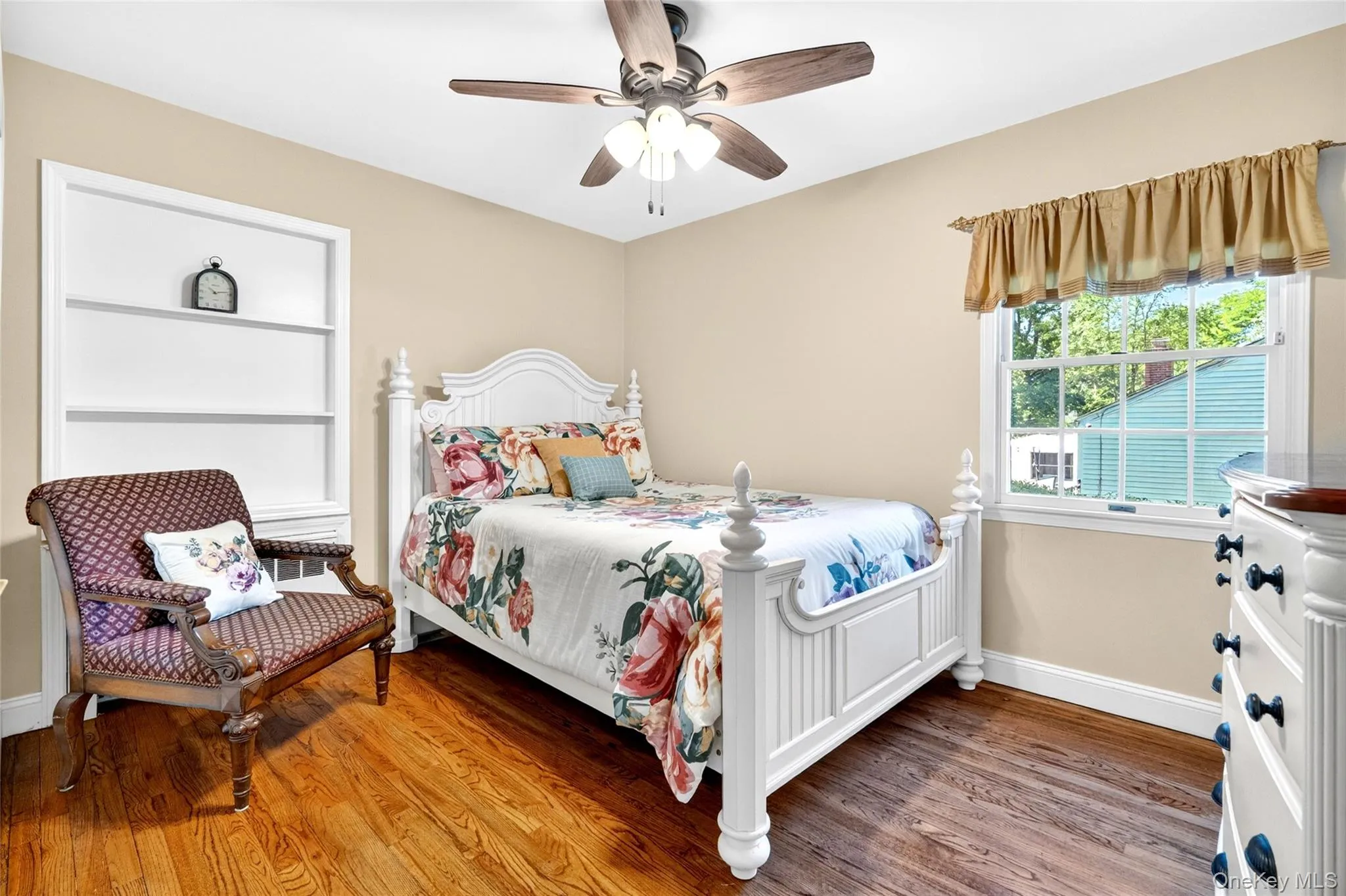10 Edsall Avenue, Clarkstown, NY, 5 Bedrooms Bedrooms, 12 Rooms Rooms,2 BathroomsBathrooms,Residential,For Rent,Edsall,0,1007374 10 Edsall Avenue, Clarkstown, NY, 5 Bedrooms Bedrooms, 12 Rooms Rooms,2 BathroomsBathrooms,Residential,For Rent,Edsall,0,1007374