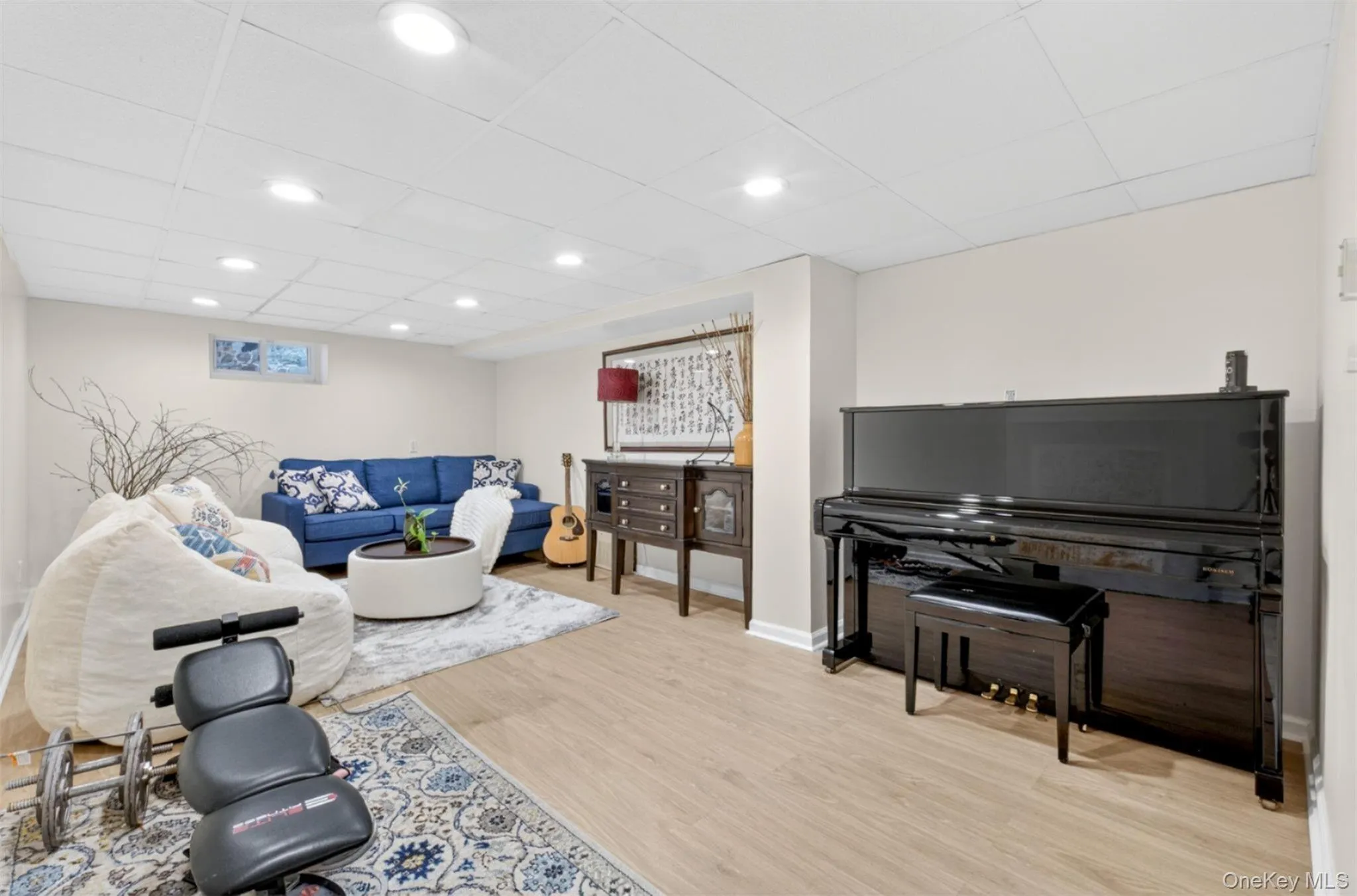 125 Mimosa Drive, North Hempstead, NY, 5 Bedrooms Bedrooms, 10 Rooms Rooms,3 BathroomsBathrooms,Residential,For Rent,Mimosa,0,1007376 125 Mimosa Drive, North Hempstead, NY, 5 Bedrooms Bedrooms, 10 Rooms Rooms,3 BathroomsBathrooms,Residential,For Rent,Mimosa,0,1007376
