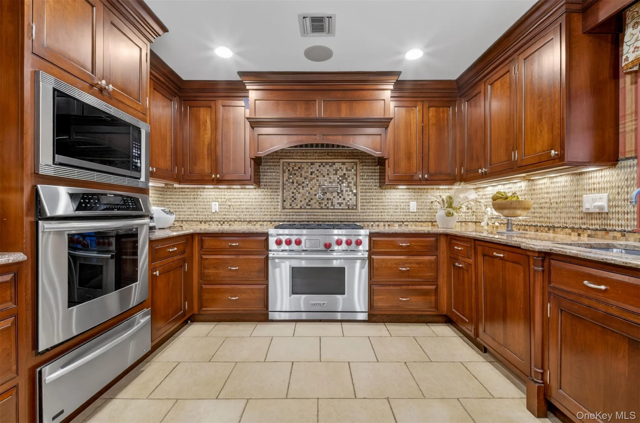 125 Mimosa Drive, North Hempstead, NY, 5 Bedrooms Bedrooms, 10 Rooms Rooms,3 BathroomsBathrooms,Residential,For Rent,Mimosa,0,1007376 125 Mimosa Drive, North Hempstead, NY, 5 Bedrooms Bedrooms, 10 Rooms Rooms,3 BathroomsBathrooms,Residential,For Rent,Mimosa,0,1007376