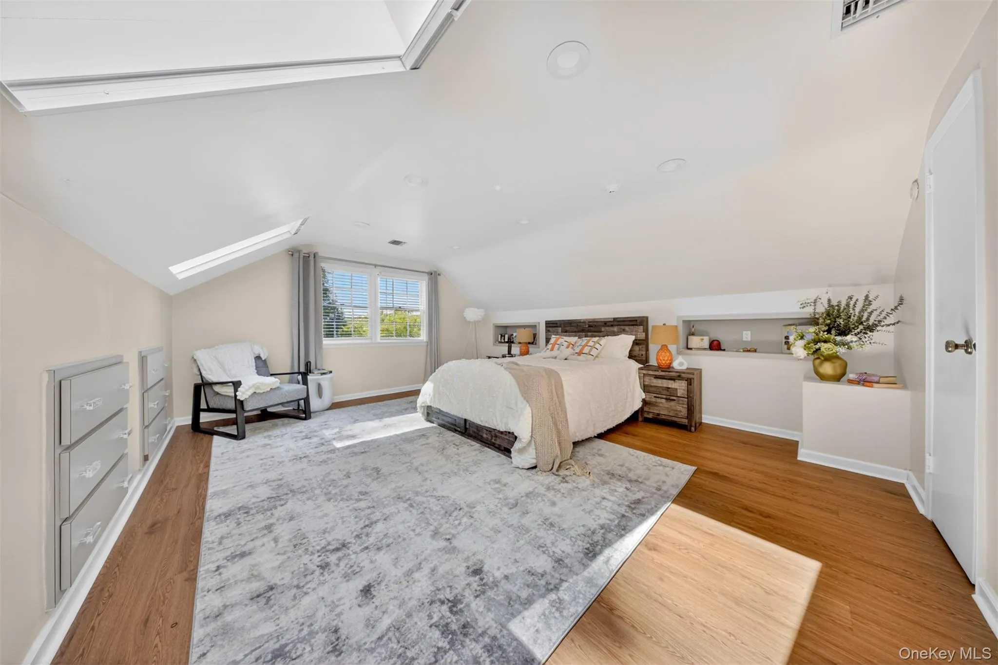 125 Mimosa Drive, North Hempstead, NY, 5 Bedrooms Bedrooms, 10 Rooms Rooms,3 BathroomsBathrooms,Residential,For Rent,Mimosa,0,1007376 125 Mimosa Drive, North Hempstead, NY, 5 Bedrooms Bedrooms, 10 Rooms Rooms,3 BathroomsBathrooms,Residential,For Rent,Mimosa,0,1007376