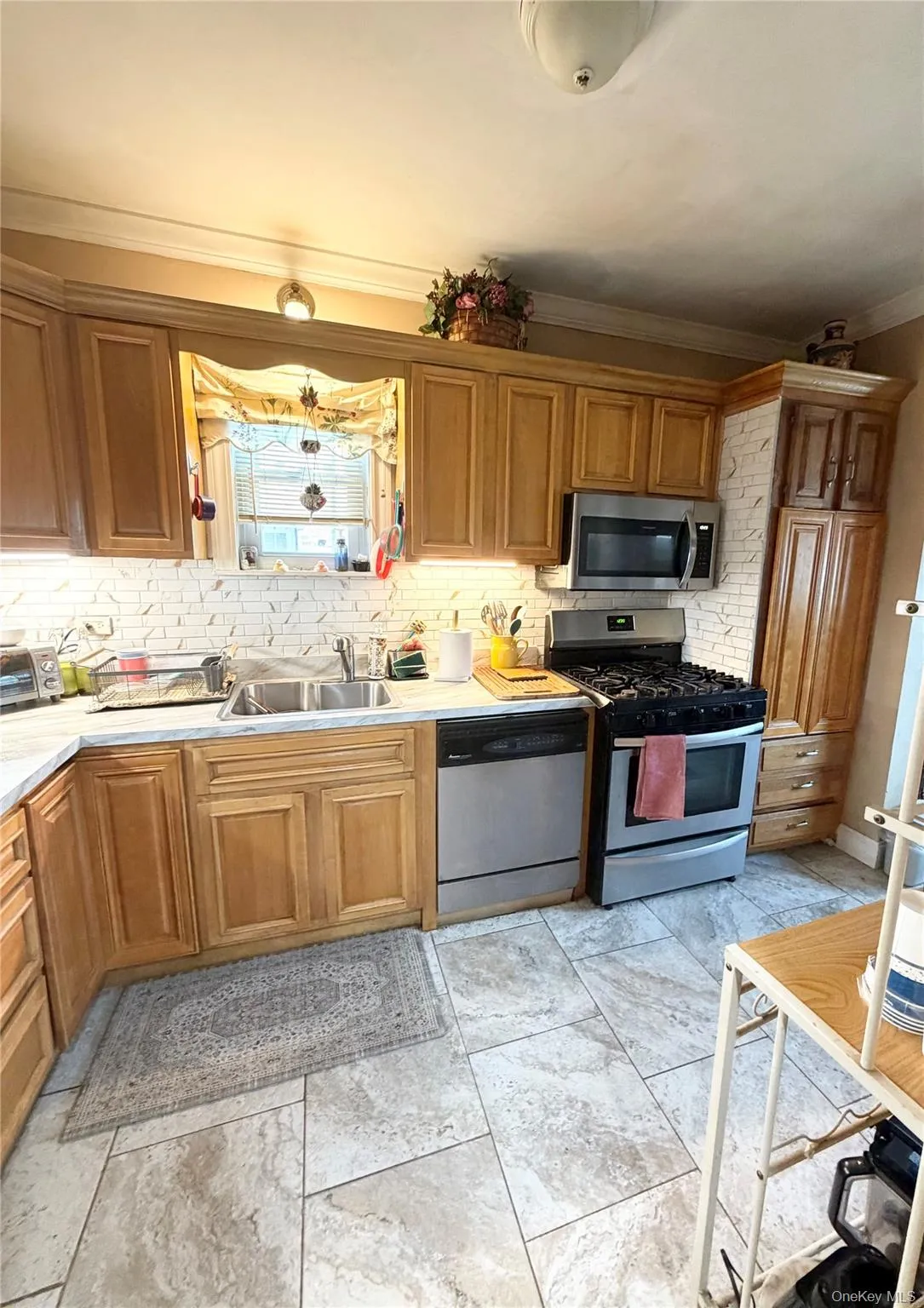 13433 228th Street, New York, NY, 4 Bedrooms Bedrooms, 7 Rooms Rooms,2 BathroomsBathrooms,Residential,For Rent,228th,0,1007377 13433 228th Street, New York, NY, 4 Bedrooms Bedrooms, 7 Rooms Rooms,2 BathroomsBathrooms,Residential,For Rent,228th,0,1007377