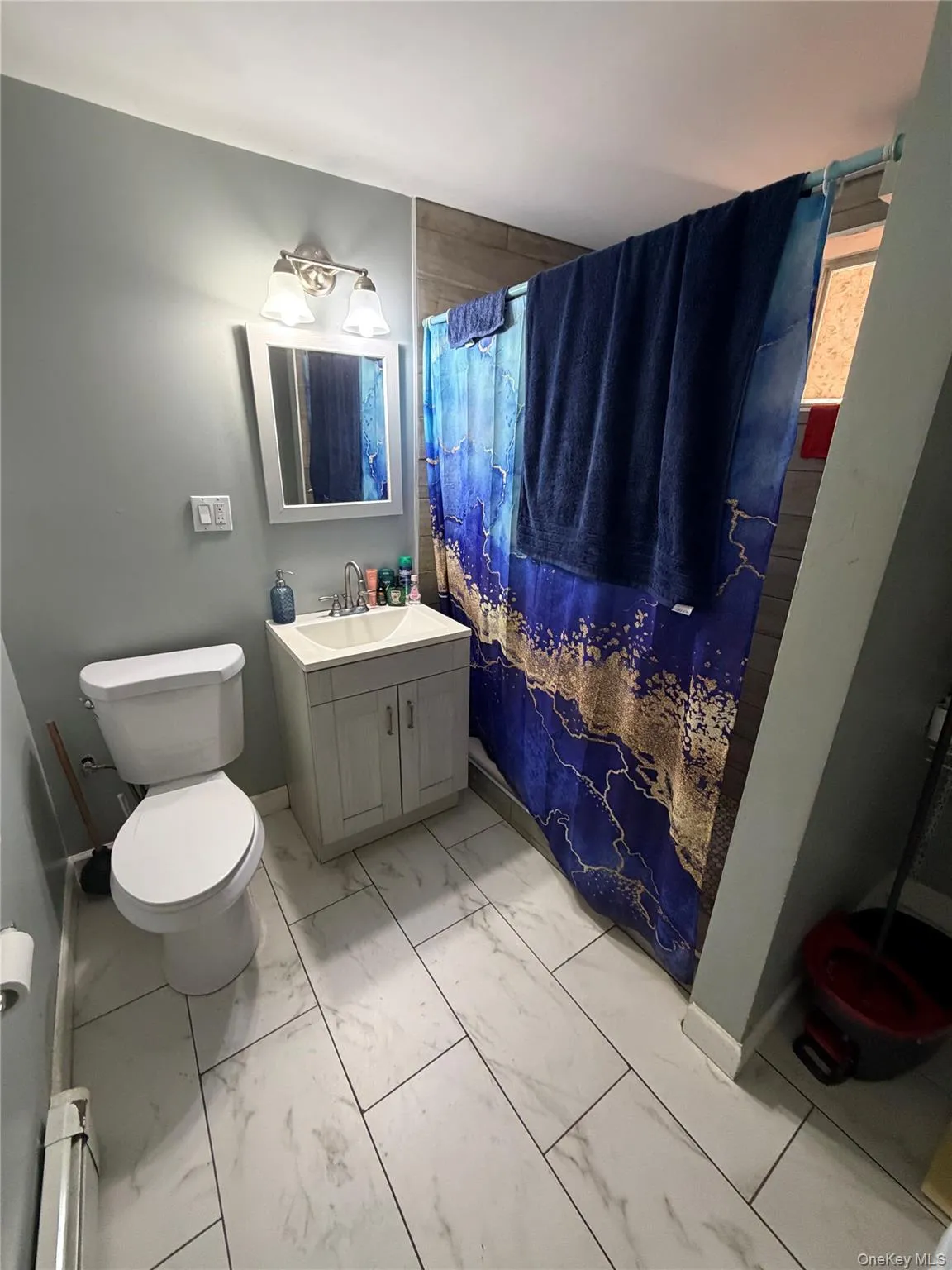Full Bathroom in basement. Full Bathroom in basement.