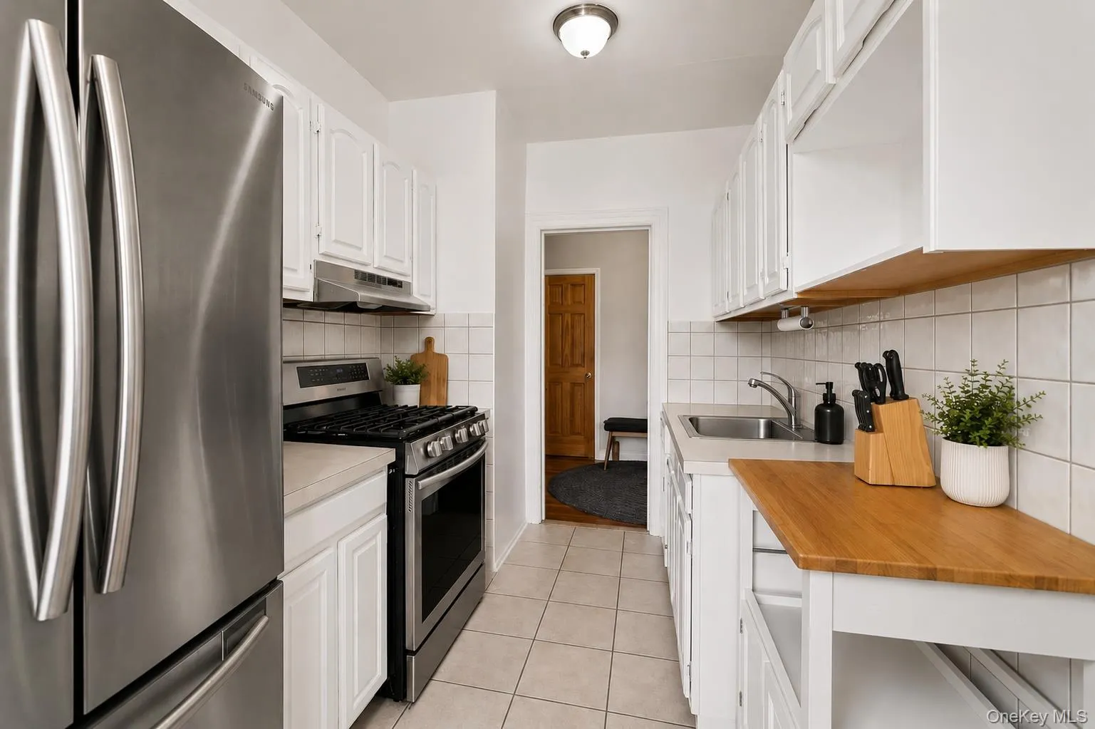 472 Gramatan Avenue, Mount Vernon, NY, 2 Bedrooms Bedrooms, 5 Rooms Rooms,1 BathroomBathrooms,Residential,For Rent,Gramatan,0,1007380 472 Gramatan Avenue, Mount Vernon, NY, 2 Bedrooms Bedrooms, 5 Rooms Rooms,1 BathroomBathrooms,Residential,For Rent,Gramatan,0,1007380
