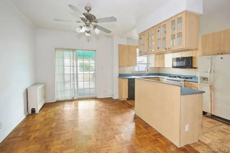 6157 77th Place, New York, NY, 3 Bedrooms Bedrooms, 8 Rooms Rooms,2 BathroomsBathrooms,Residential,For Rent,77th,0,1007387 6157 77th Place, New York, NY, 3 Bedrooms Bedrooms, 8 Rooms Rooms,2 BathroomsBathrooms,Residential,For Rent,77th,0,1007387