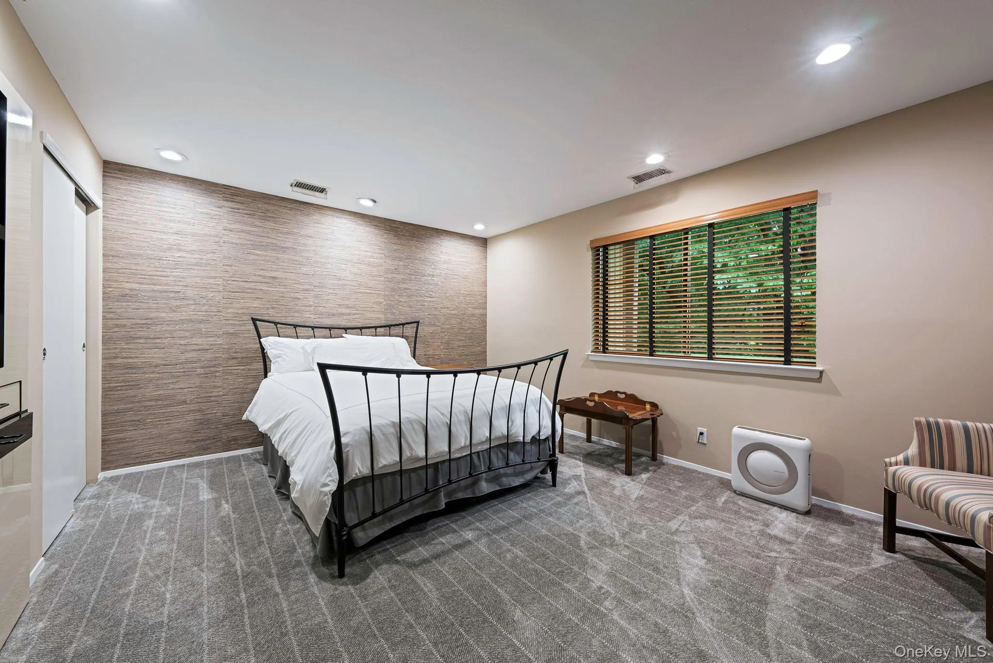 6 Wimbledon Drive, North Hempstead, NY, 3 Bedrooms Bedrooms, 9 Rooms Rooms,2 BathroomsBathrooms,Residential,For Rent,Wimbledon,0,1007388 6 Wimbledon Drive, North Hempstead, NY, 3 Bedrooms Bedrooms, 9 Rooms Rooms,2 BathroomsBathrooms,Residential,For Rent,Wimbledon,0,1007388