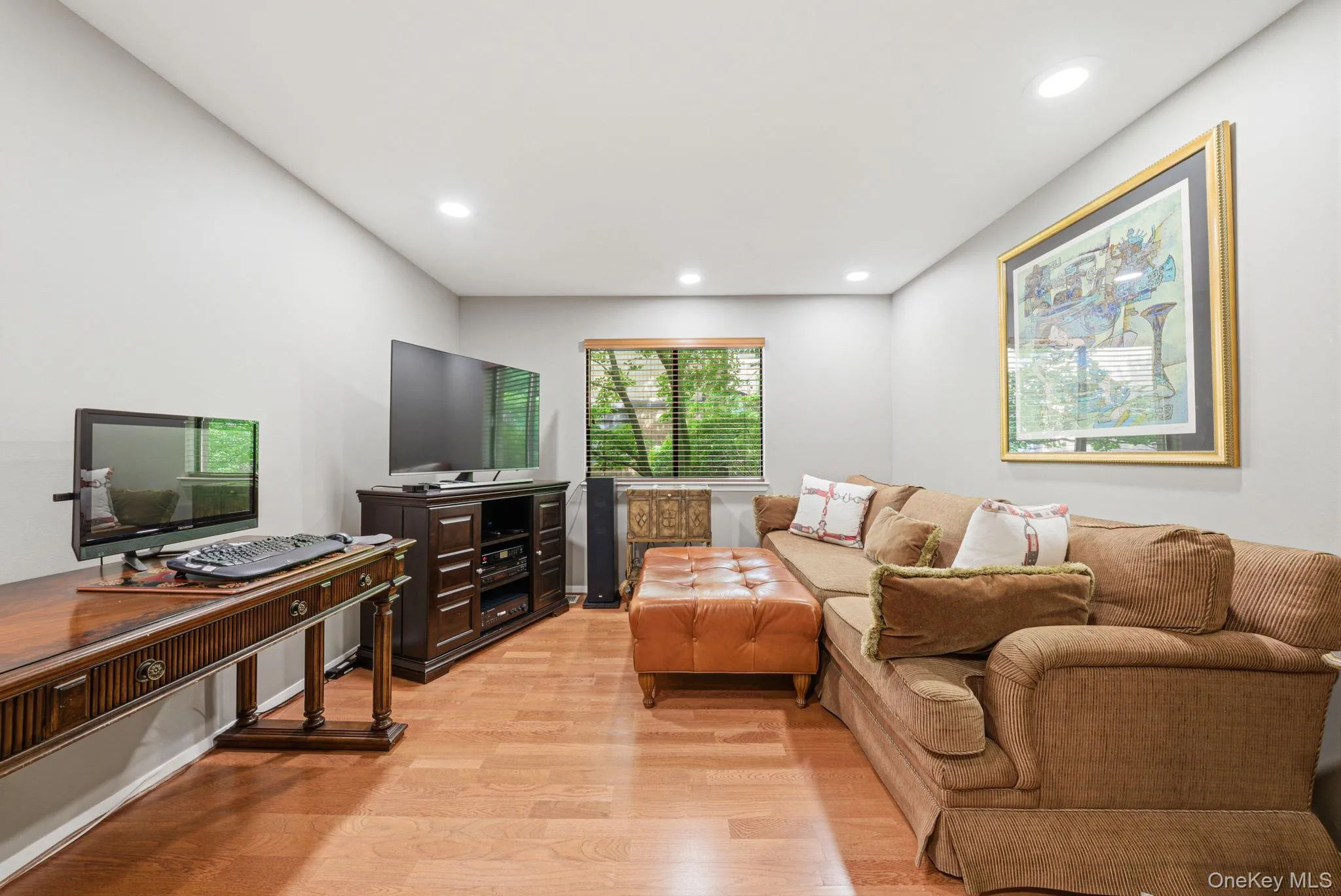 6 Wimbledon Drive, North Hempstead, NY, 3 Bedrooms Bedrooms, 9 Rooms Rooms,2 BathroomsBathrooms,Residential,For Rent,Wimbledon,0,1007388 6 Wimbledon Drive, North Hempstead, NY, 3 Bedrooms Bedrooms, 9 Rooms Rooms,2 BathroomsBathrooms,Residential,For Rent,Wimbledon,0,1007388