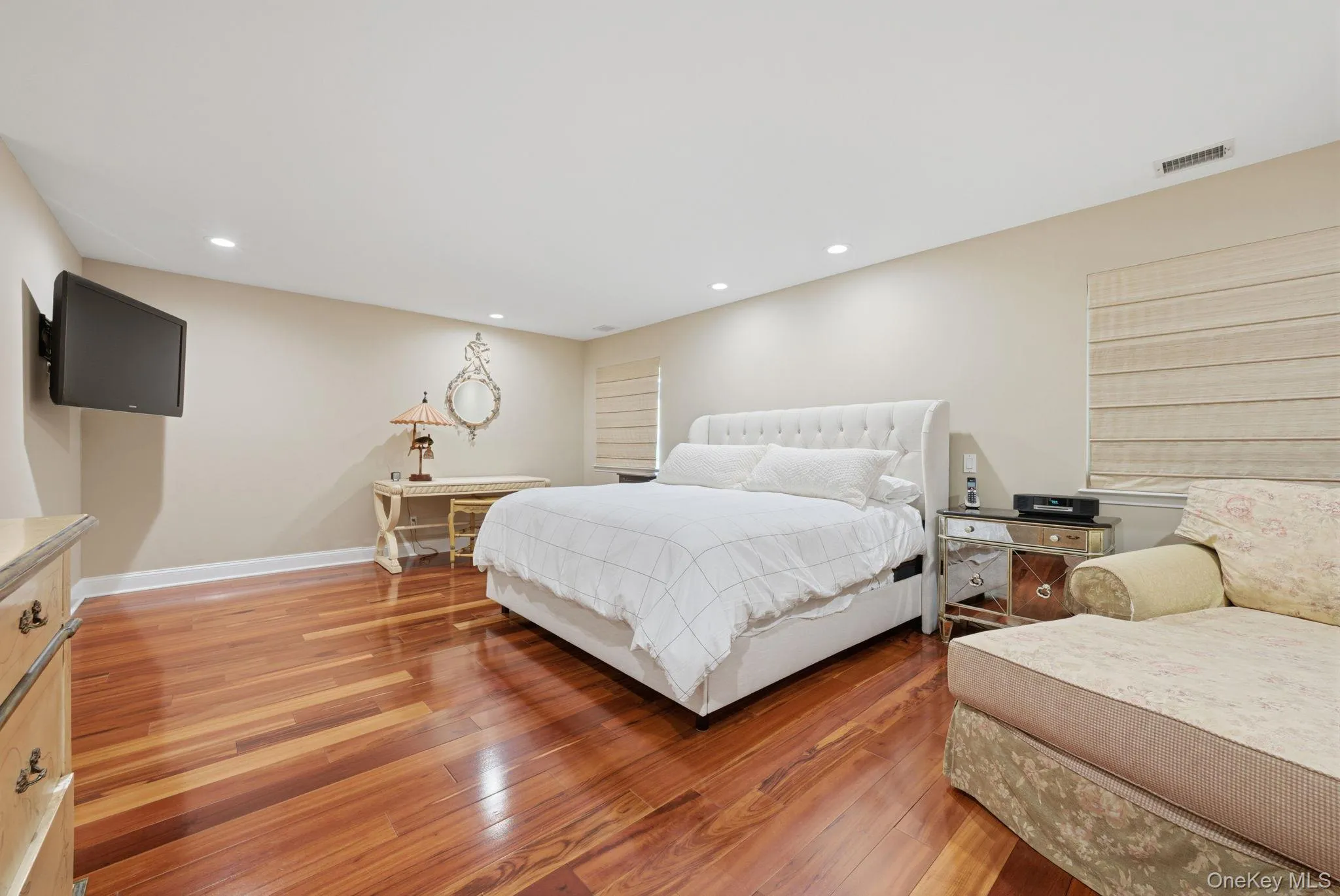 6 Wimbledon Drive, North Hempstead, NY, 3 Bedrooms Bedrooms, 9 Rooms Rooms,2 BathroomsBathrooms,Residential,For Rent,Wimbledon,0,1007388 6 Wimbledon Drive, North Hempstead, NY, 3 Bedrooms Bedrooms, 9 Rooms Rooms,2 BathroomsBathrooms,Residential,For Rent,Wimbledon,0,1007388