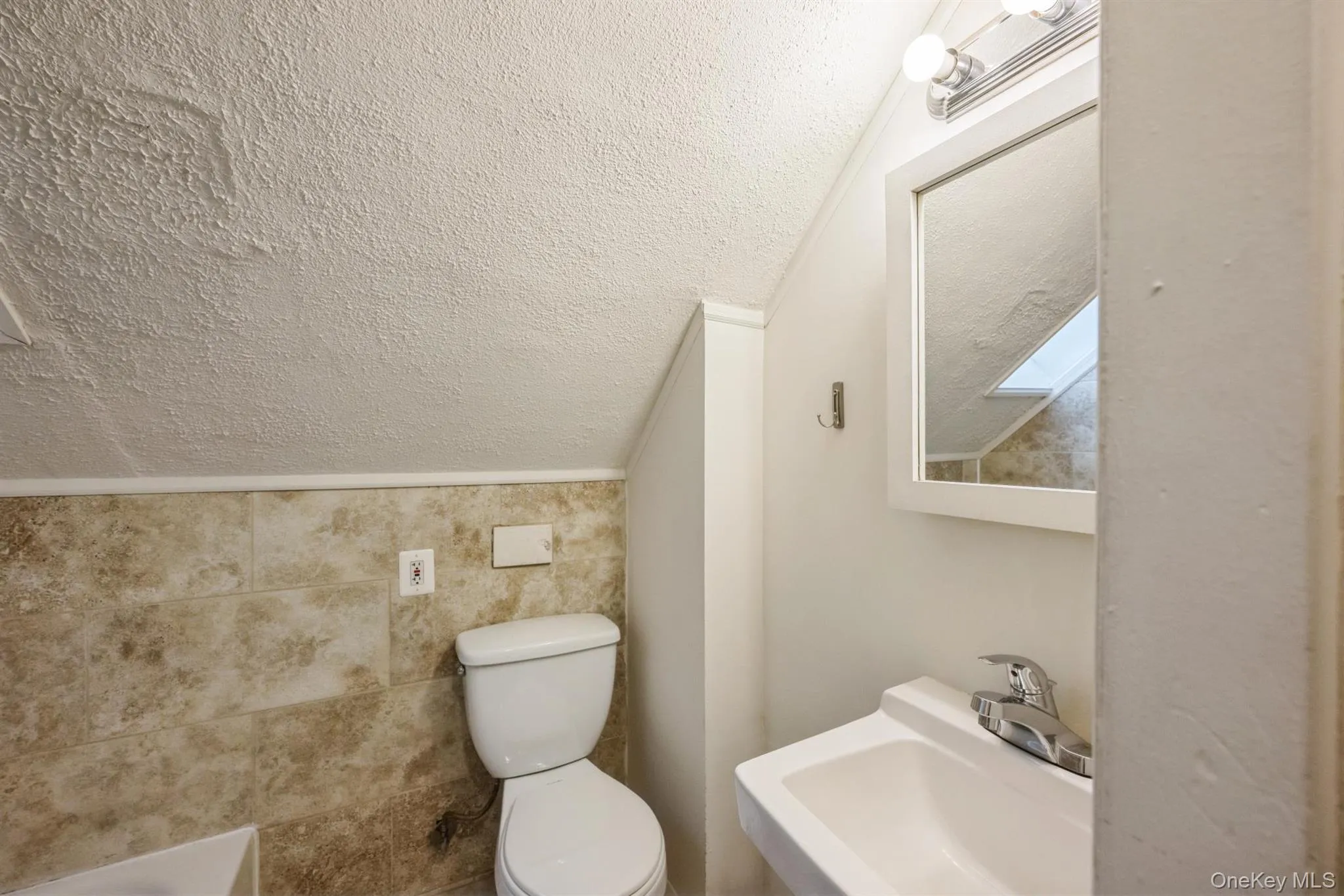 127 Hallock Landing Road, Brookhaven, NY, 3 Bedrooms Bedrooms, 5 Rooms Rooms,2 BathroomsBathrooms,Residential,For Rent,Hallock Landing,0,1007391 127 Hallock Landing Road, Brookhaven, NY, 3 Bedrooms Bedrooms, 5 Rooms Rooms,2 BathroomsBathrooms,Residential,For Rent,Hallock Landing,0,1007391