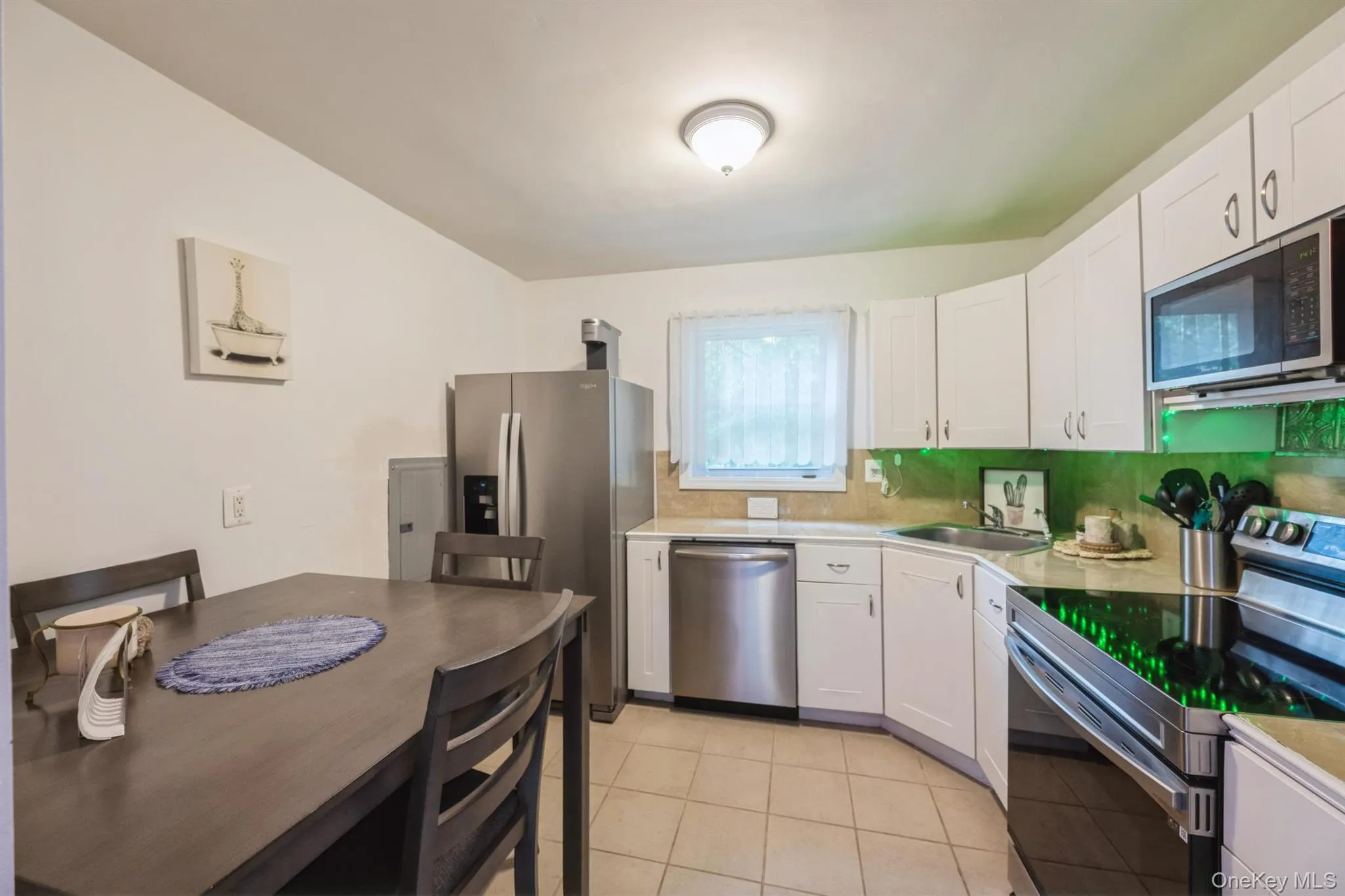 127 Hallock Landing Road, Brookhaven, NY, 3 Bedrooms Bedrooms, 5 Rooms Rooms,2 BathroomsBathrooms,Residential,For Rent,Hallock Landing,0,1007391 127 Hallock Landing Road, Brookhaven, NY, 3 Bedrooms Bedrooms, 5 Rooms Rooms,2 BathroomsBathrooms,Residential,For Rent,Hallock Landing,0,1007391