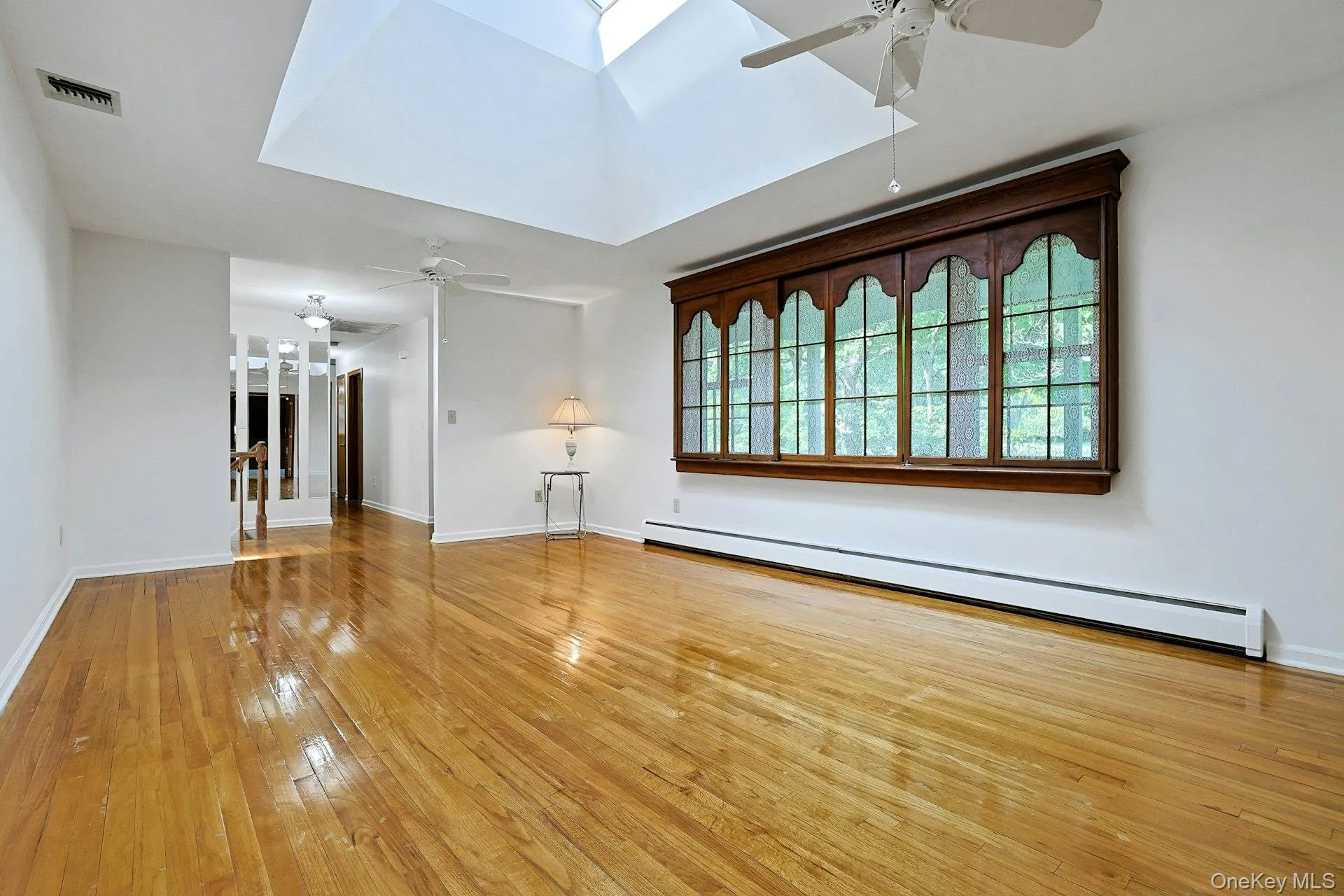 See next photo for virtual staging. See next photo for virtual staging.