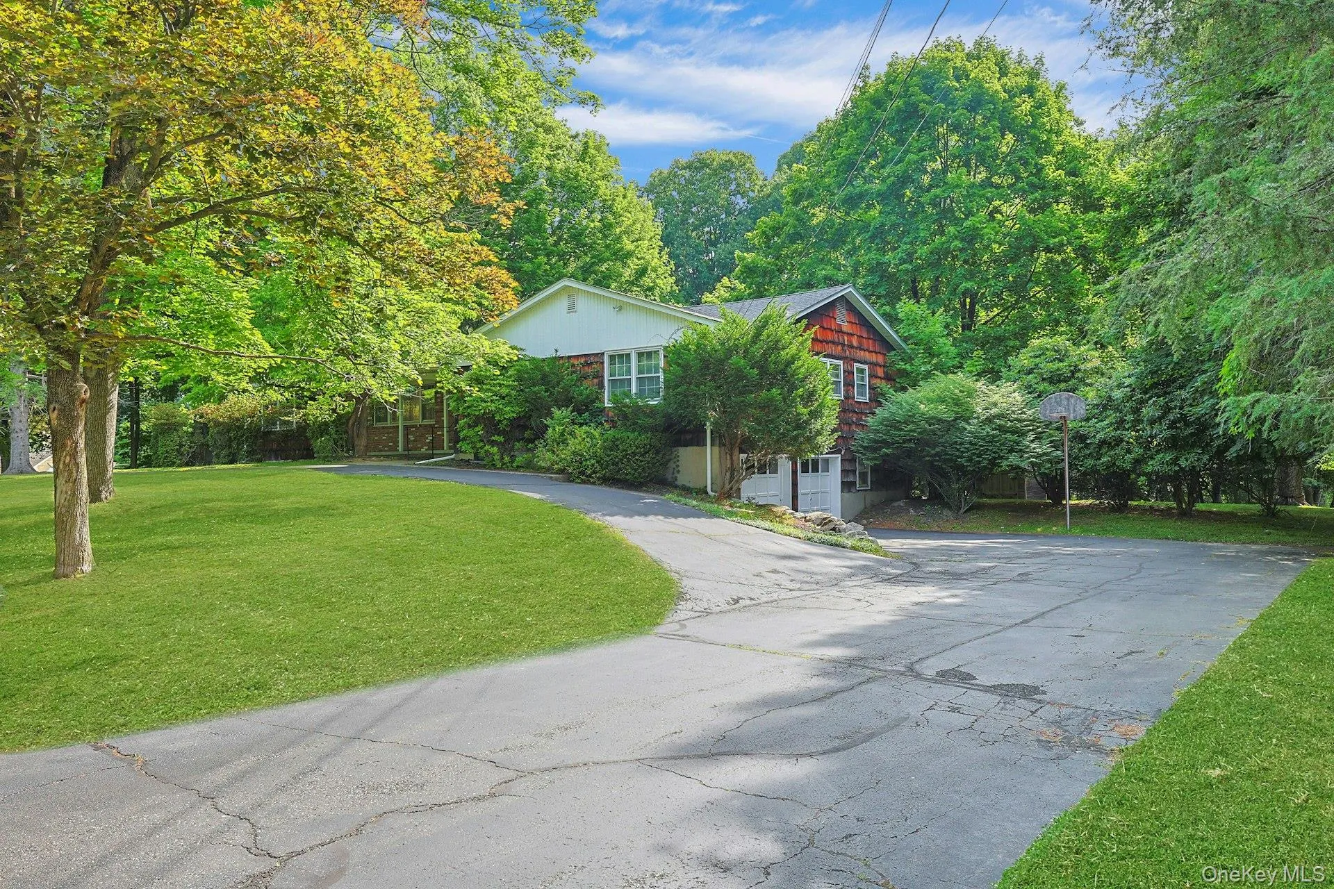 1 Cairngorm Road, Clarkstown, NY, 4 Bedrooms Bedrooms, 11 Rooms Rooms,3 BathroomsBathrooms,Residential,For Rent,Cairngorm,0,1007396 1 Cairngorm Road, Clarkstown, NY, 4 Bedrooms Bedrooms, 11 Rooms Rooms,3 BathroomsBathrooms,Residential,For Rent,Cairngorm,0,1007396