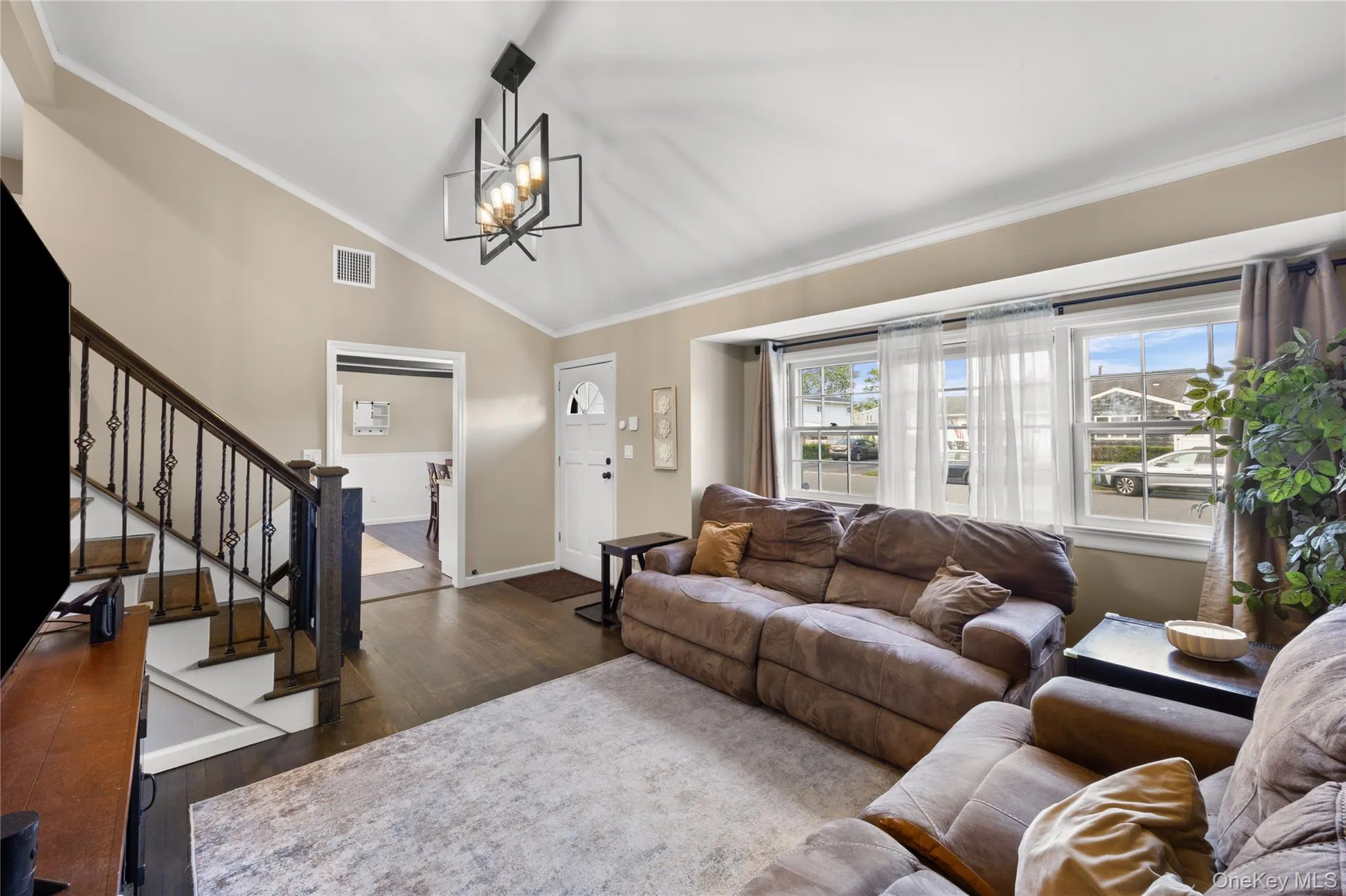 300 24th Street, Babylon, NY, 2 Bedrooms Bedrooms, 7 Rooms Rooms,1 BathroomBathrooms,Residential,For Rent,24th,0,1007397 300 24th Street, Babylon, NY, 2 Bedrooms Bedrooms, 7 Rooms Rooms,1 BathroomBathrooms,Residential,For Rent,24th,0,1007397