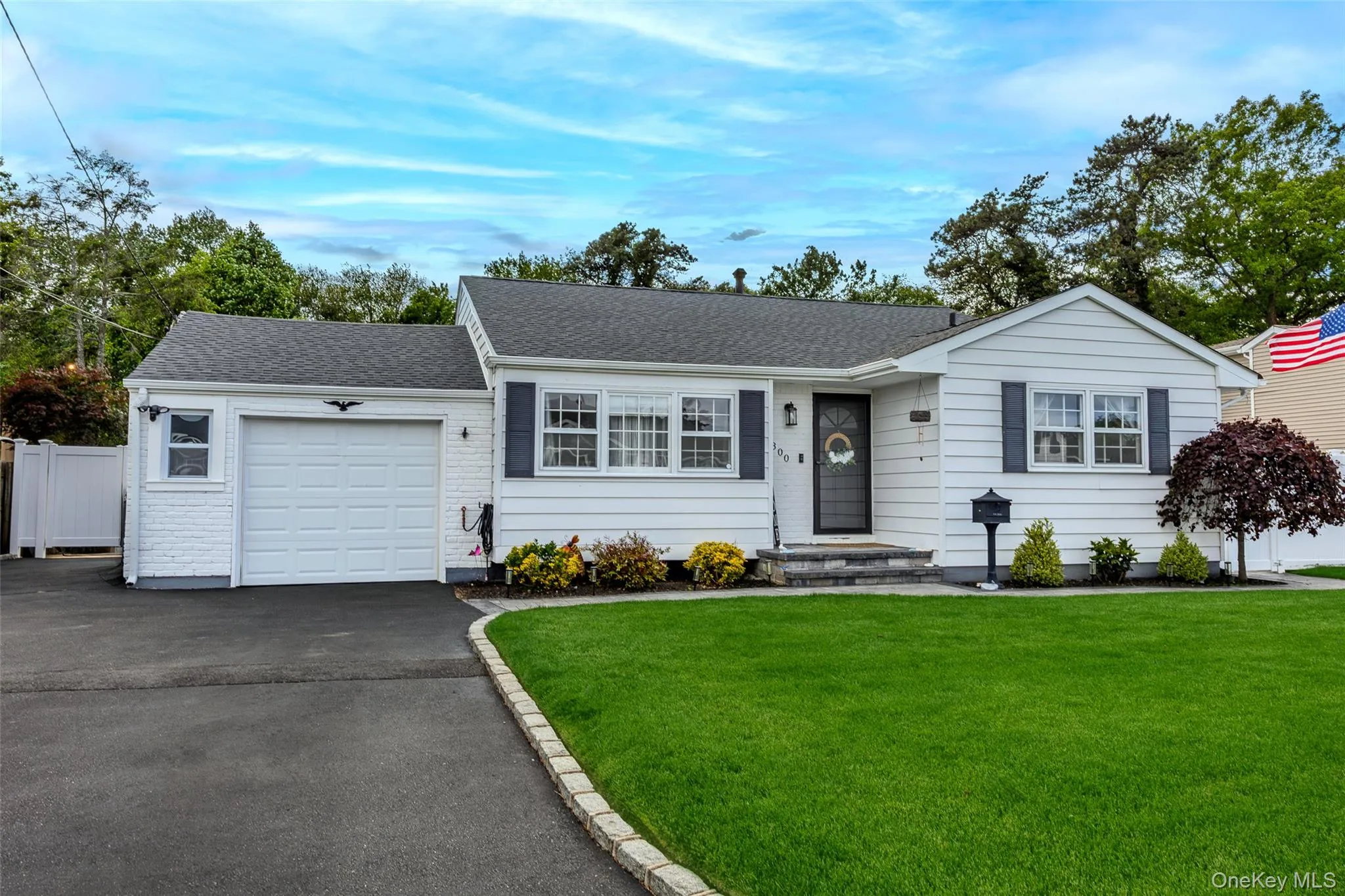 300 24th Street, Babylon, NY, 2 Bedrooms Bedrooms, 7 Rooms Rooms,1 BathroomBathrooms,Residential,For Rent,24th,0,1007397 300 24th Street, Babylon, NY, 2 Bedrooms Bedrooms, 7 Rooms Rooms,1 BathroomBathrooms,Residential,For Rent,24th,0,1007397