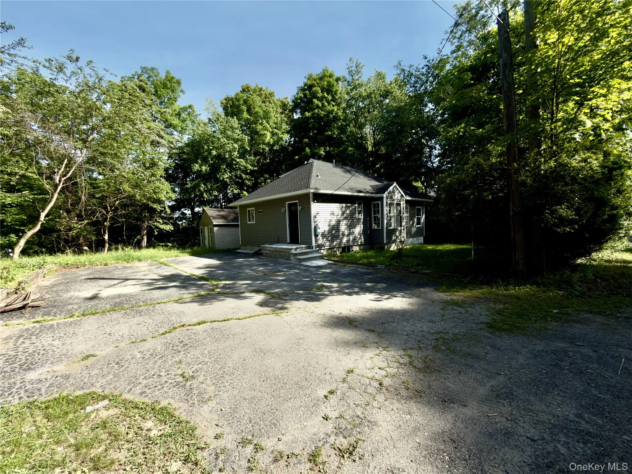 4 Dodd Lane, Mount Hope, NY, 3 Bedrooms Bedrooms, ,1 BathroomBathrooms,Residential Lease,For Rent,Dodd,0,1007401 4 Dodd Lane, Mount Hope, NY, 3 Bedrooms Bedrooms, ,1 BathroomBathrooms,Residential Lease,For Rent,Dodd,0,1007401