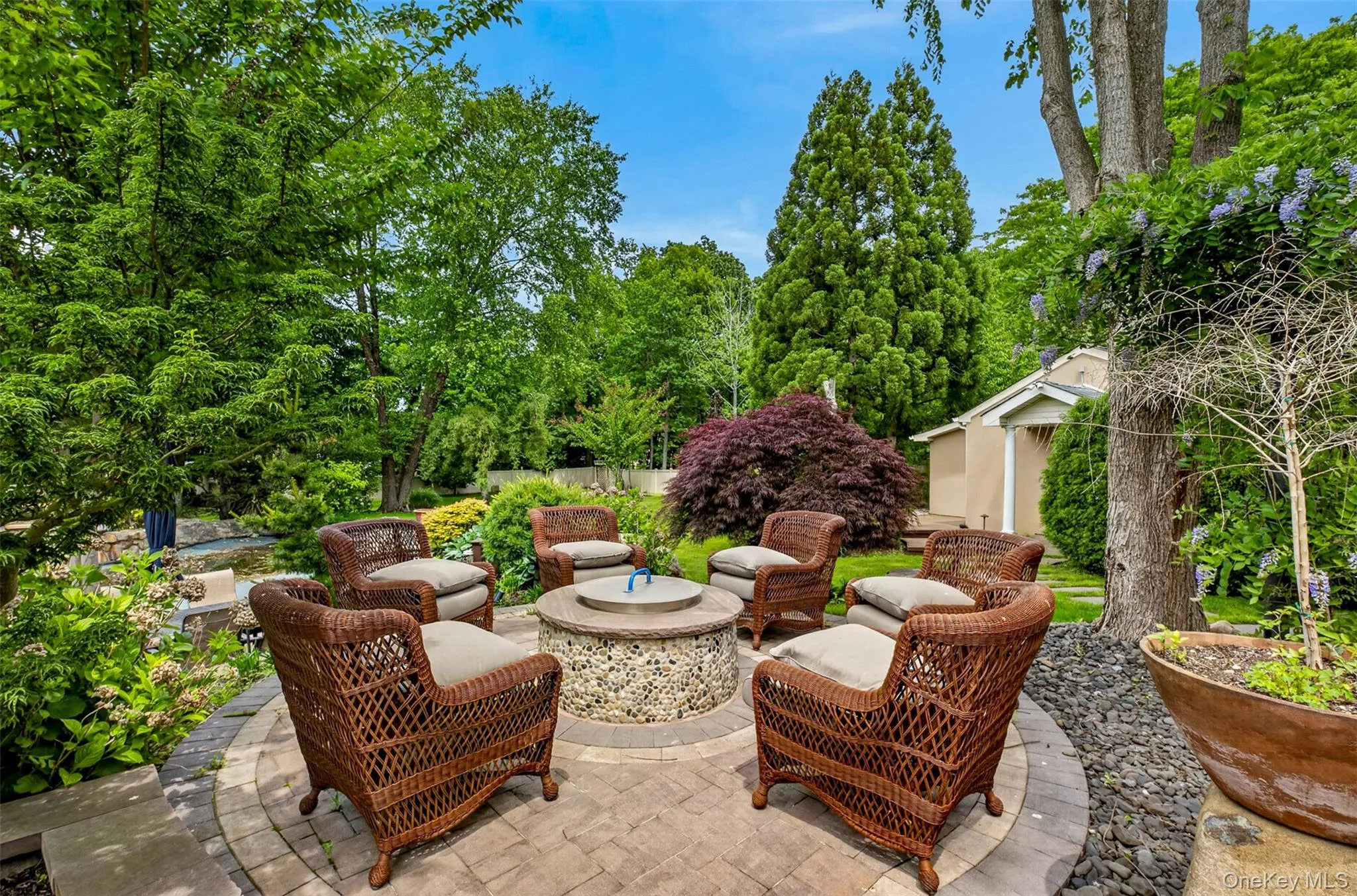 5 Glen Hill Court, Huntington, NY, 5 Bedrooms Bedrooms, 11 Rooms Rooms,4 BathroomsBathrooms,Residential,For Rent,Glen Hill,0,1007402 5 Glen Hill Court, Huntington, NY, 5 Bedrooms Bedrooms, 11 Rooms Rooms,4 BathroomsBathrooms,Residential,For Rent,Glen Hill,0,1007402