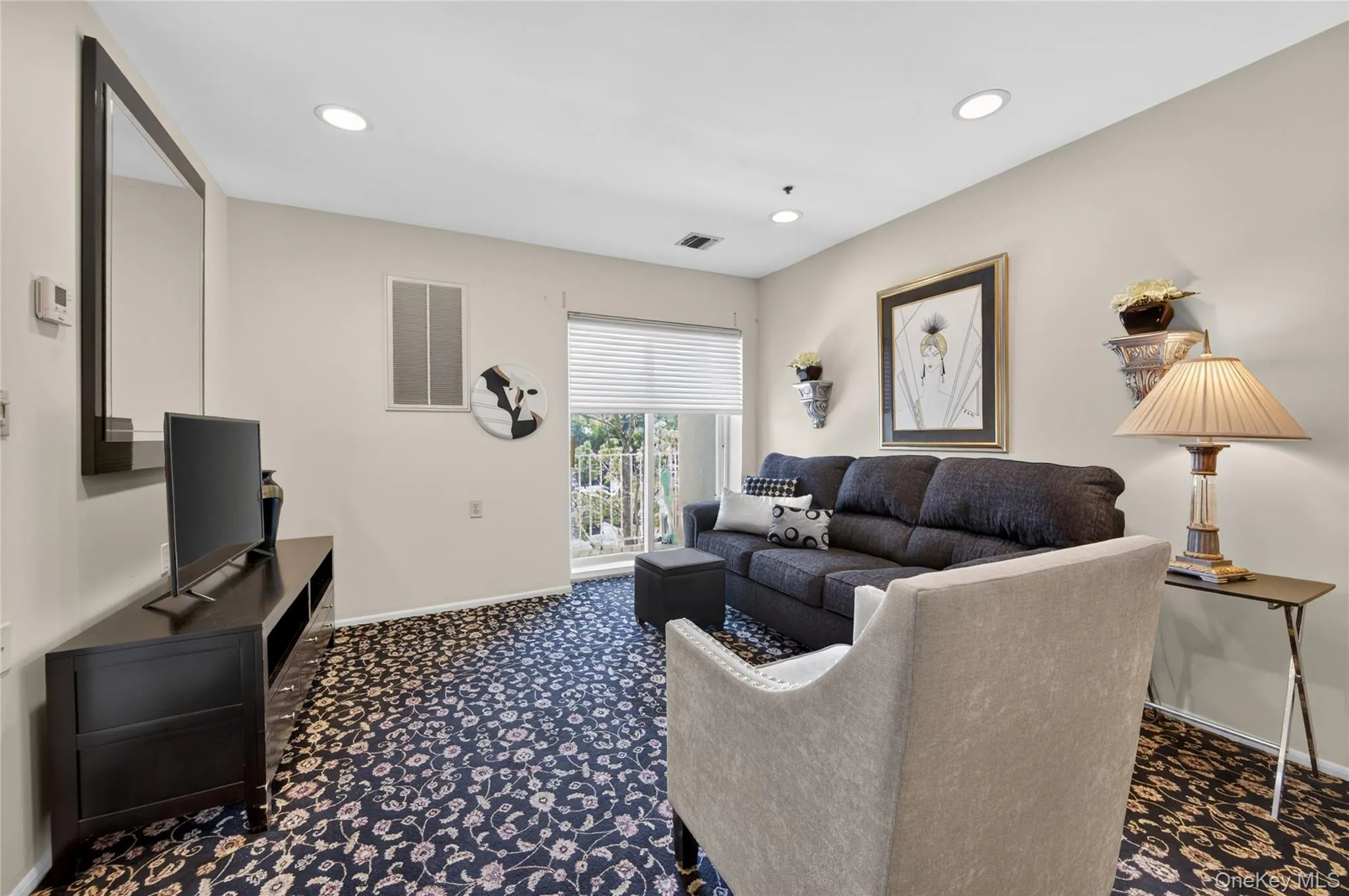 54 School Street, North Hempstead, NY, 1 Bedroom Bedrooms, 3 Rooms Rooms,1 BathroomBathrooms,Residential,For Rent,School,0,1007405 54 School Street, North Hempstead, NY, 1 Bedroom Bedrooms, 3 Rooms Rooms,1 BathroomBathrooms,Residential,For Rent,School,0,1007405