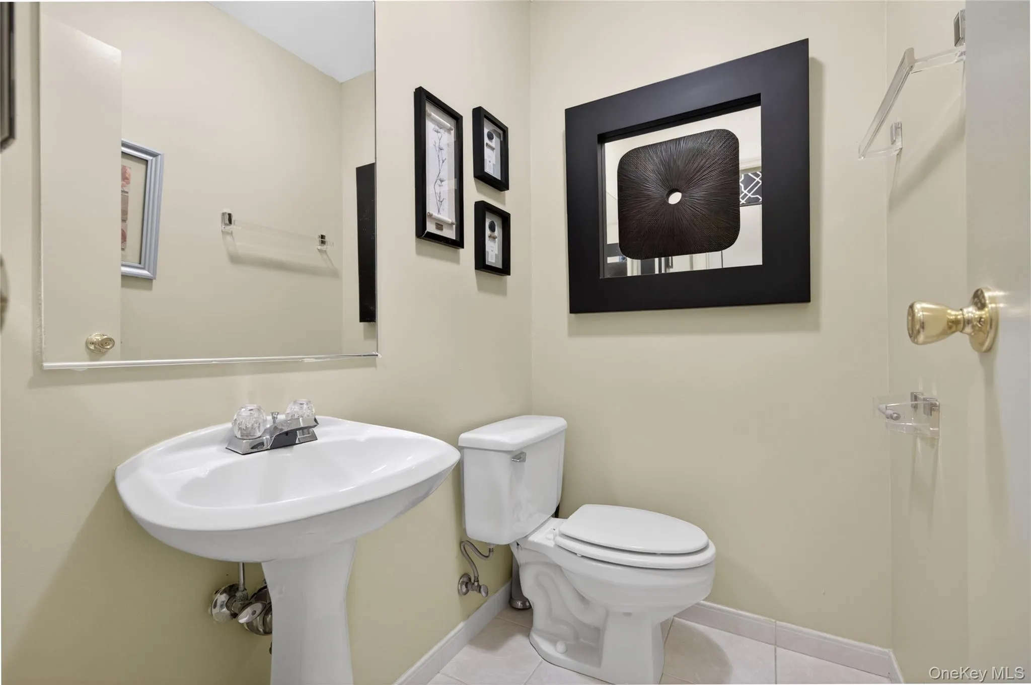54 School Street, North Hempstead, NY, 1 Bedroom Bedrooms, 3 Rooms Rooms,1 BathroomBathrooms,Residential,For Rent,School,0,1007405 54 School Street, North Hempstead, NY, 1 Bedroom Bedrooms, 3 Rooms Rooms,1 BathroomBathrooms,Residential,For Rent,School,0,1007405