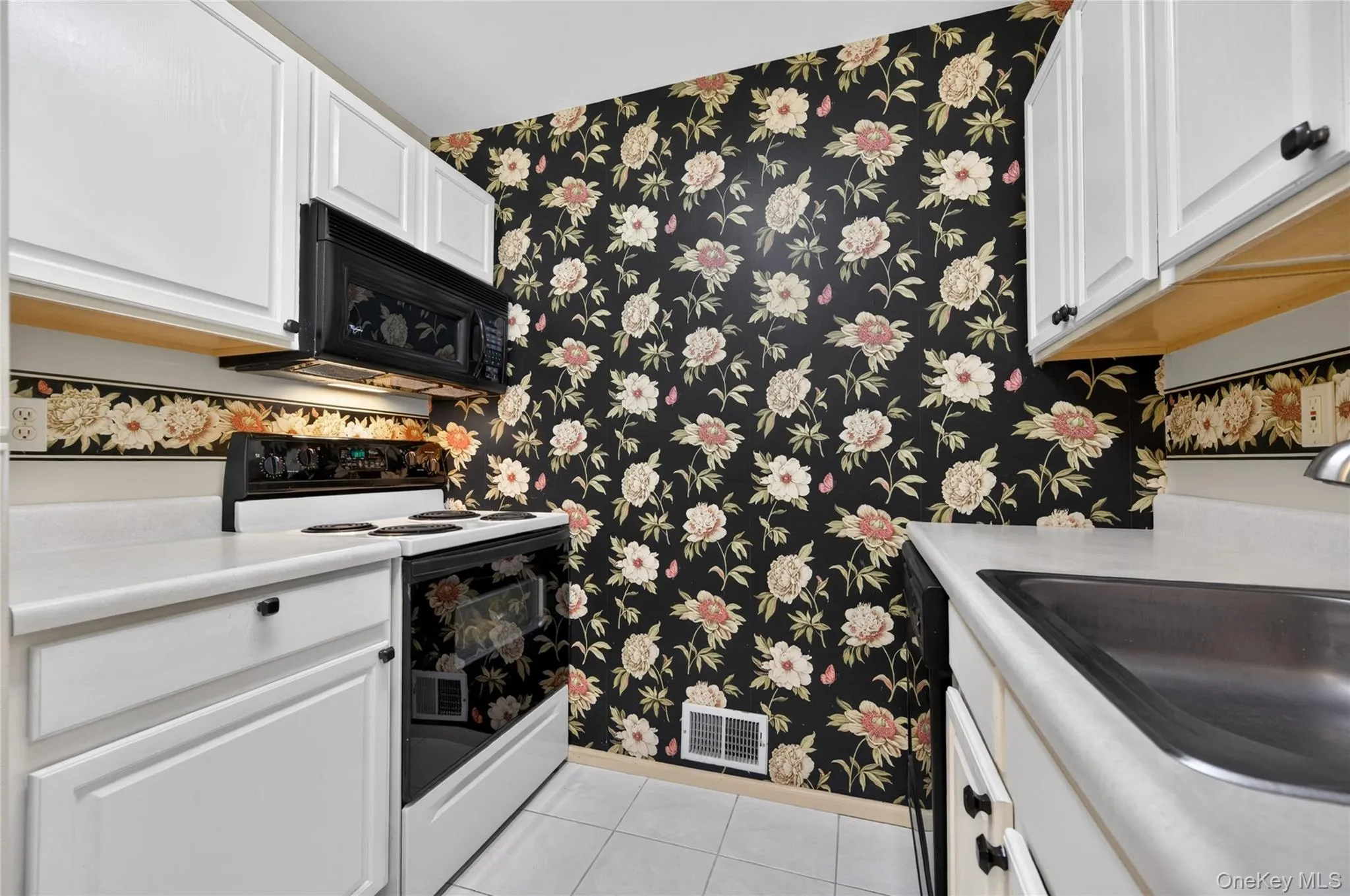 54 School Street, North Hempstead, NY, 1 Bedroom Bedrooms, 3 Rooms Rooms,1 BathroomBathrooms,Residential,For Rent,School,0,1007405 54 School Street, North Hempstead, NY, 1 Bedroom Bedrooms, 3 Rooms Rooms,1 BathroomBathrooms,Residential,For Rent,School,0,1007405