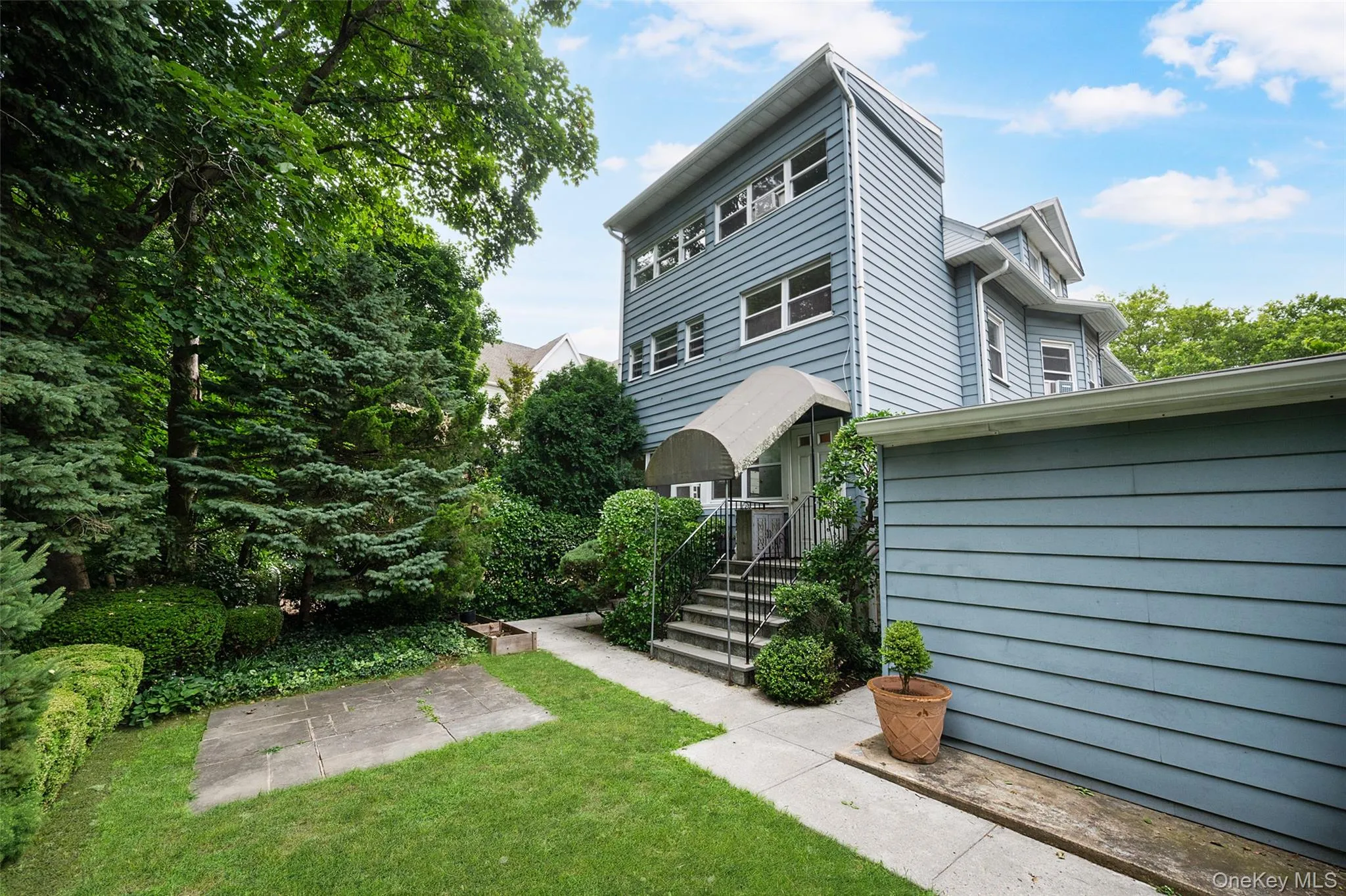91 Parkway Road, Eastchester, NY, 2 Bedrooms Bedrooms, 4 Rooms Rooms,1 BathroomBathrooms,Residential Lease,For Rent,Parkway,0,1007409 91 Parkway Road, Eastchester, NY, 2 Bedrooms Bedrooms, 4 Rooms Rooms,1 BathroomBathrooms,Residential Lease,For Rent,Parkway,0,1007409