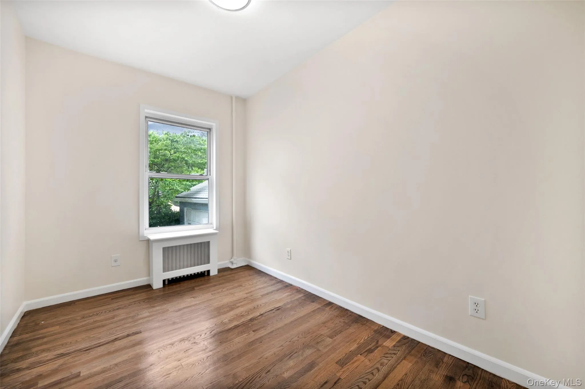 91 Parkway Road, Eastchester, NY, 2 Bedrooms Bedrooms, 4 Rooms Rooms,1 BathroomBathrooms,Residential Lease,For Rent,Parkway,0,1007409 91 Parkway Road, Eastchester, NY, 2 Bedrooms Bedrooms, 4 Rooms Rooms,1 BathroomBathrooms,Residential Lease,For Rent,Parkway,0,1007409