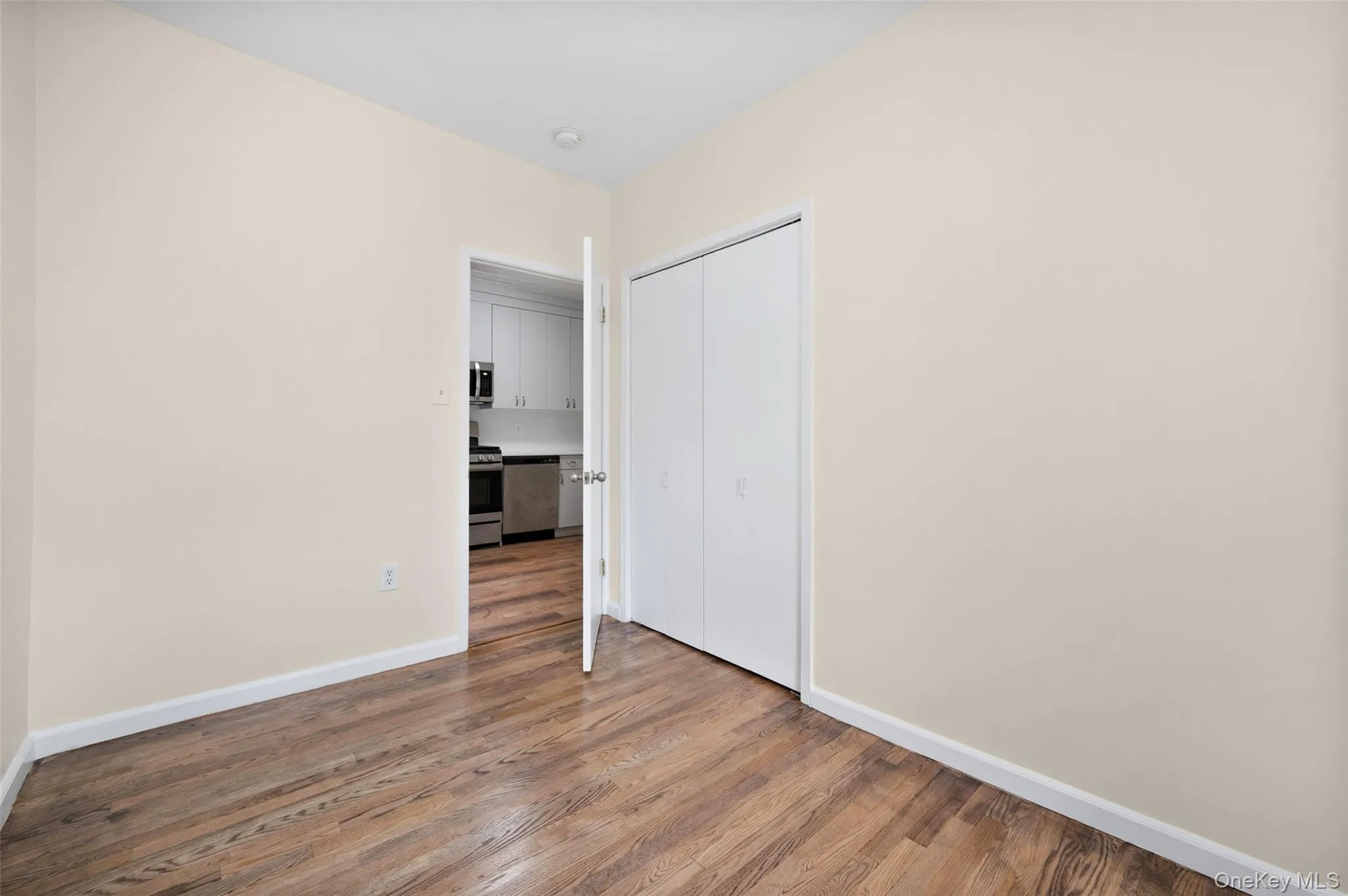 91 Parkway Road, Eastchester, NY, 2 Bedrooms Bedrooms, 4 Rooms Rooms,1 BathroomBathrooms,Residential Lease,For Rent,Parkway,0,1007409 91 Parkway Road, Eastchester, NY, 2 Bedrooms Bedrooms, 4 Rooms Rooms,1 BathroomBathrooms,Residential Lease,For Rent,Parkway,0,1007409