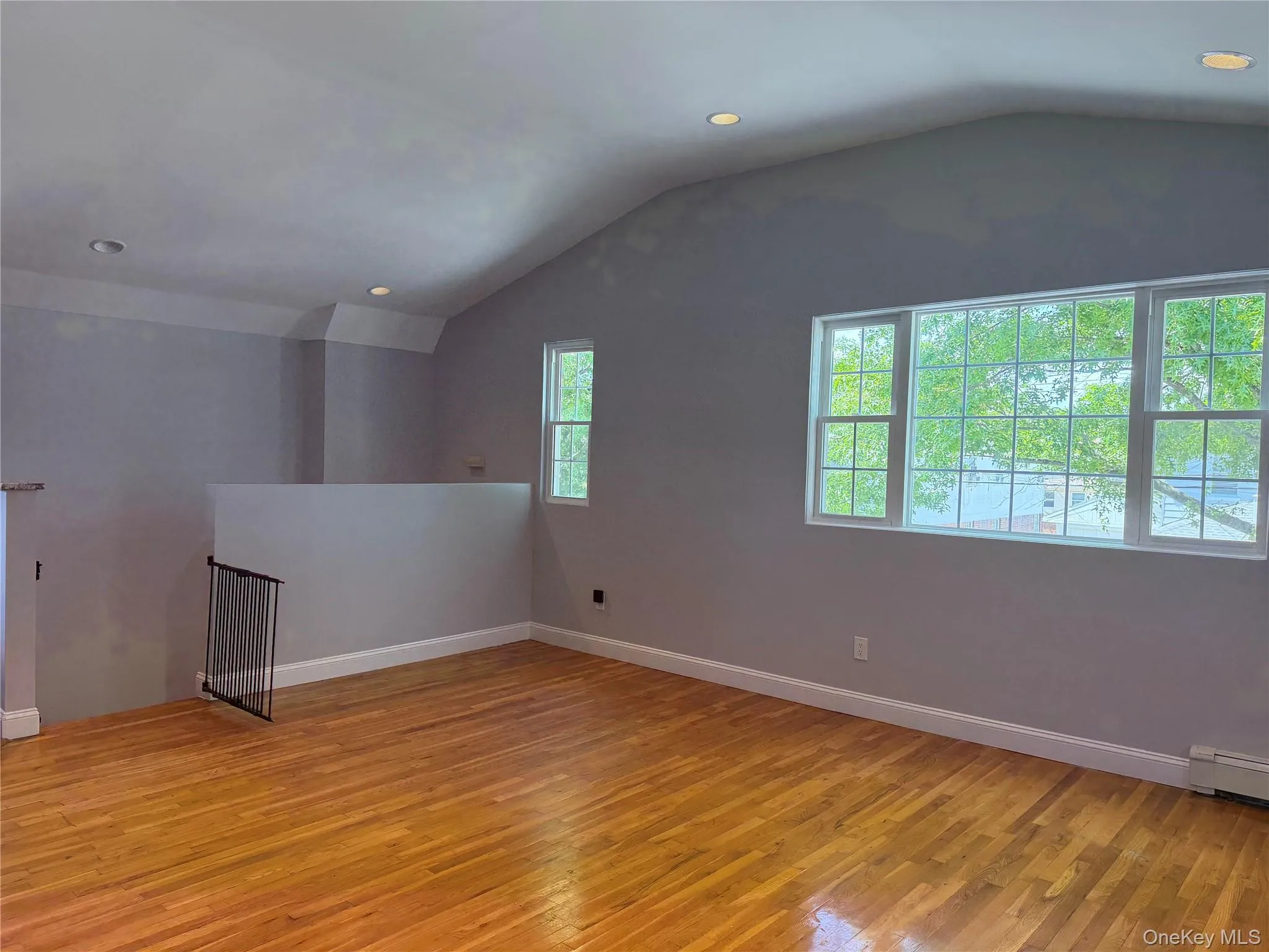 14019 247th Street, New York, NY, 3 Bedrooms Bedrooms, 5 Rooms Rooms,2 BathroomsBathrooms,Residential Lease,For Rent,247th,0,1007411 14019 247th Street, New York, NY, 3 Bedrooms Bedrooms, 5 Rooms Rooms,2 BathroomsBathrooms,Residential Lease,For Rent,247th,0,1007411