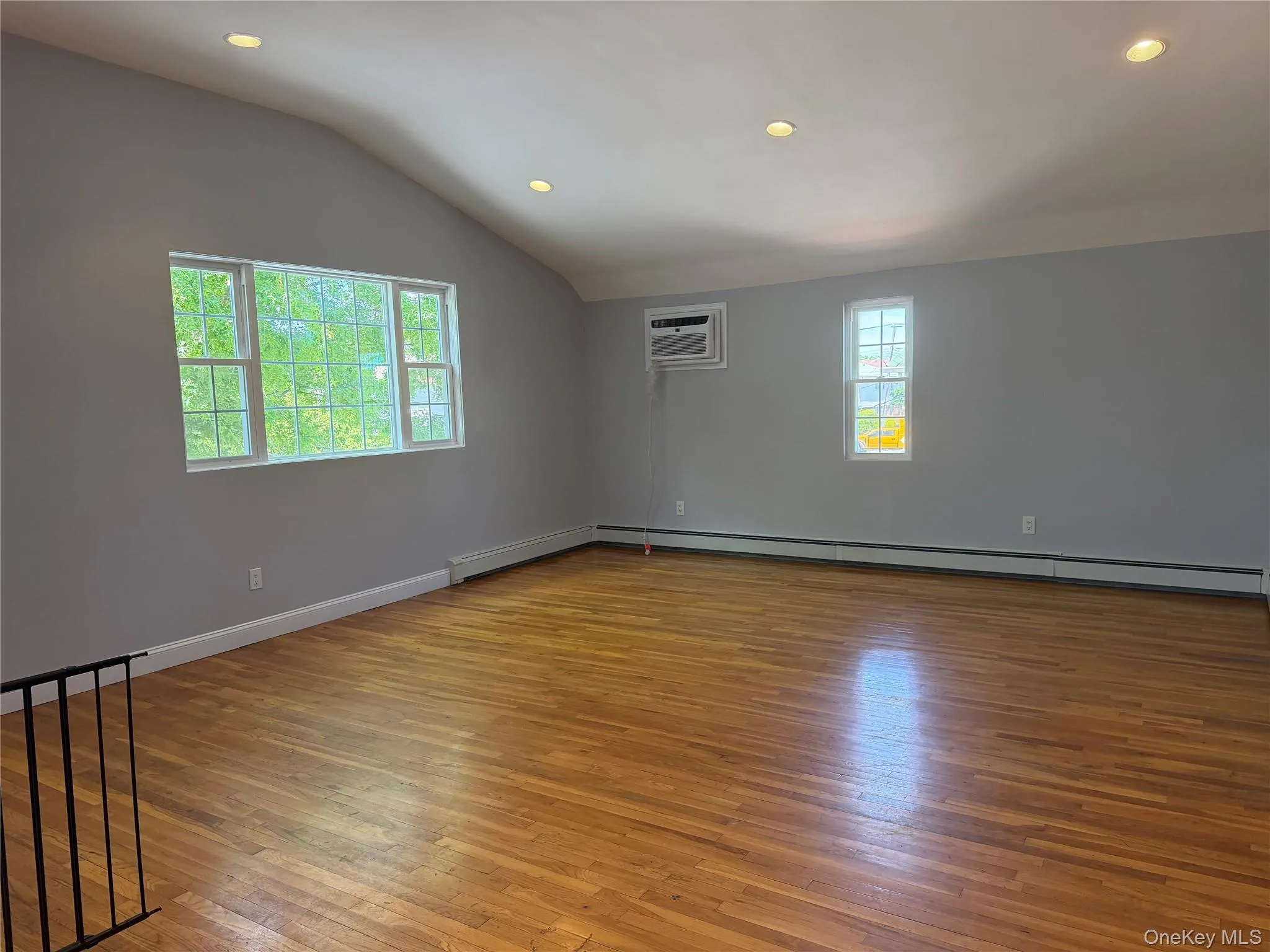 14019 247th Street, New York, NY, 3 Bedrooms Bedrooms, 5 Rooms Rooms,2 BathroomsBathrooms,Residential Lease,For Rent,247th,0,1007411 14019 247th Street, New York, NY, 3 Bedrooms Bedrooms, 5 Rooms Rooms,2 BathroomsBathrooms,Residential Lease,For Rent,247th,0,1007411