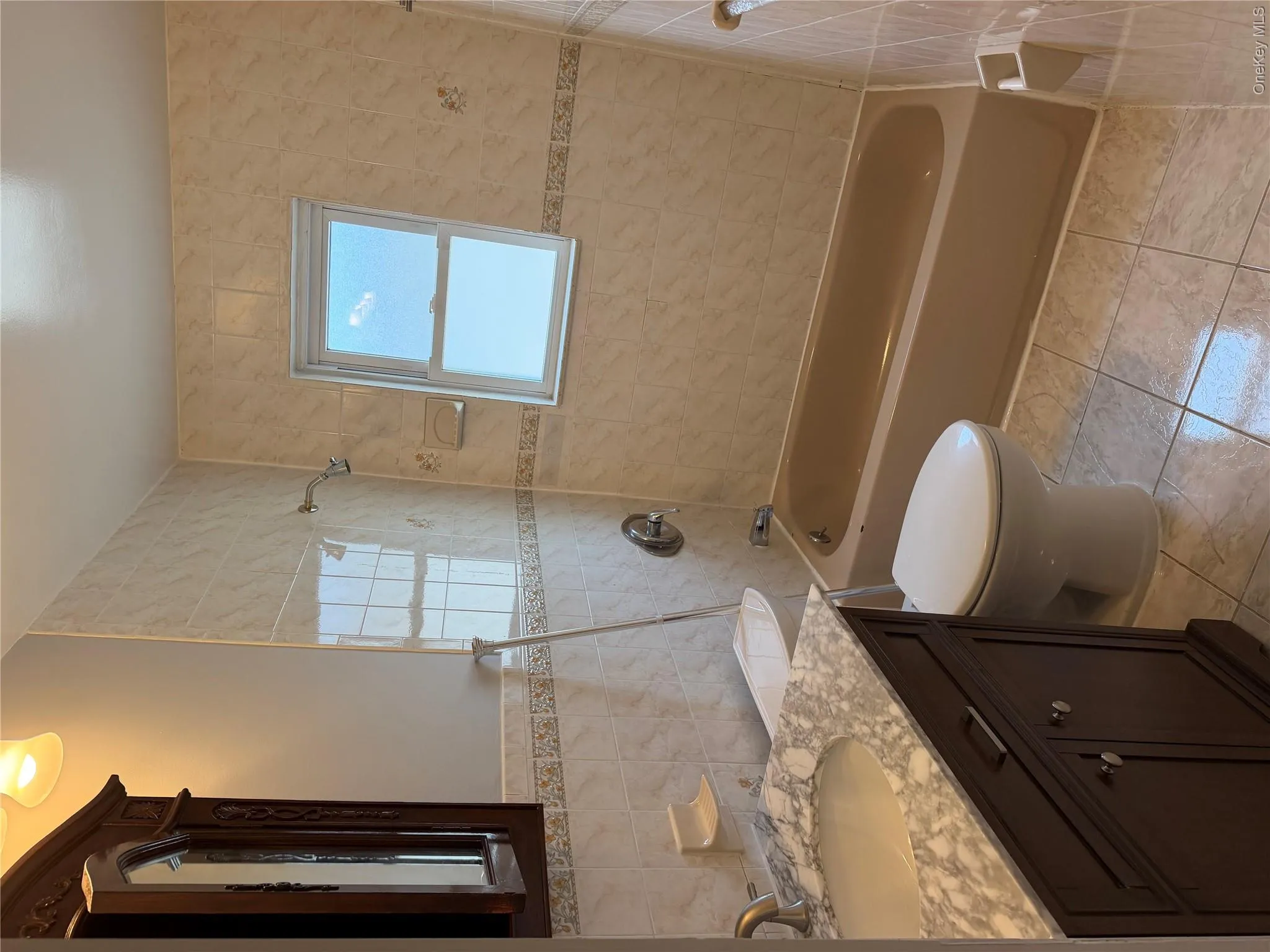 14019 247th Street, New York, NY, 3 Bedrooms Bedrooms, 5 Rooms Rooms,2 BathroomsBathrooms,Residential Lease,For Rent,247th,0,1007411 14019 247th Street, New York, NY, 3 Bedrooms Bedrooms, 5 Rooms Rooms,2 BathroomsBathrooms,Residential Lease,For Rent,247th,0,1007411