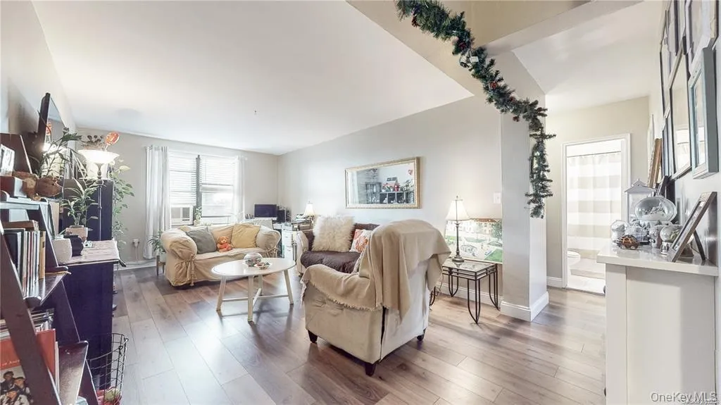 150-29 72nd Road, New York, NY, 2 Bedrooms Bedrooms, 5 Rooms Rooms,1 BathroomBathrooms,Residential,For Rent,72nd,0,1007412 150-29 72nd Road, New York, NY, 2 Bedrooms Bedrooms, 5 Rooms Rooms,1 BathroomBathrooms,Residential,For Rent,72nd,0,1007412