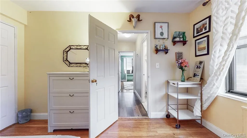 150-29 72nd Road, New York, NY, 2 Bedrooms Bedrooms, 5 Rooms Rooms,1 BathroomBathrooms,Residential,For Rent,72nd,0,1007412 150-29 72nd Road, New York, NY, 2 Bedrooms Bedrooms, 5 Rooms Rooms,1 BathroomBathrooms,Residential,For Rent,72nd,0,1007412