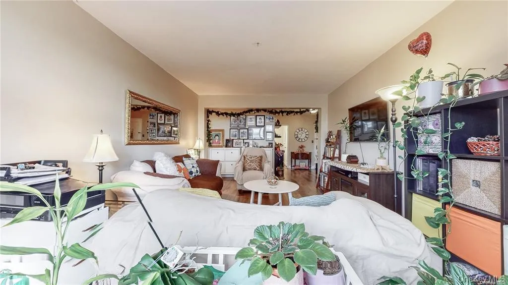 150-29 72nd Road, New York, NY, 2 Bedrooms Bedrooms, 5 Rooms Rooms,1 BathroomBathrooms,Residential,For Rent,72nd,0,1007412 150-29 72nd Road, New York, NY, 2 Bedrooms Bedrooms, 5 Rooms Rooms,1 BathroomBathrooms,Residential,For Rent,72nd,0,1007412