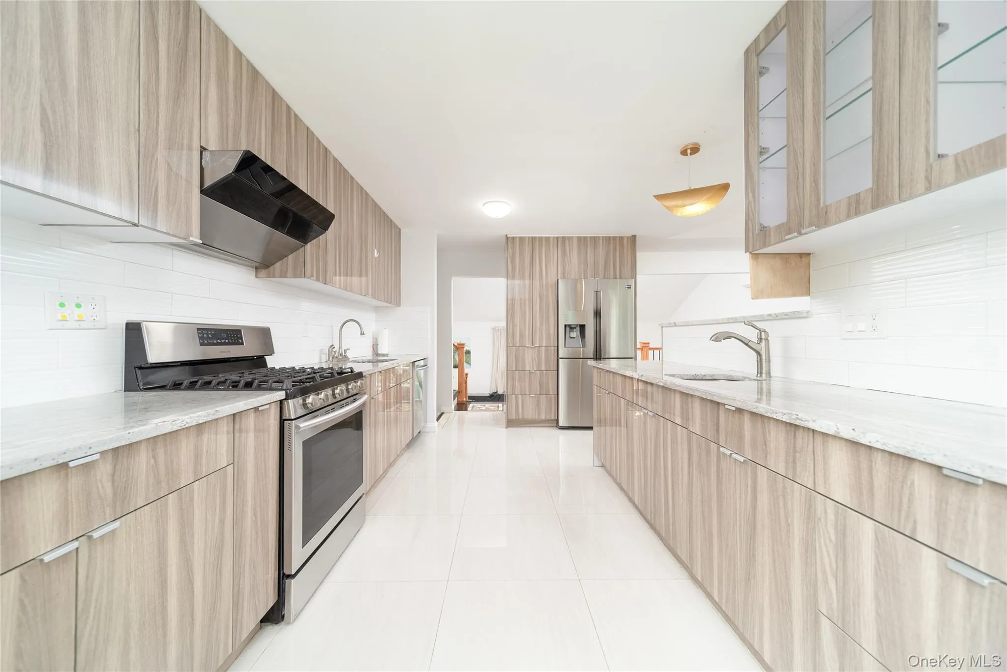 1 Horizon Road, North Hempstead, NY, 4 Bedrooms Bedrooms, 8 Rooms Rooms,3 BathroomsBathrooms,Residential,For Rent,Horizon,0,1007413 1 Horizon Road, North Hempstead, NY, 4 Bedrooms Bedrooms, 8 Rooms Rooms,3 BathroomsBathrooms,Residential,For Rent,Horizon,0,1007413