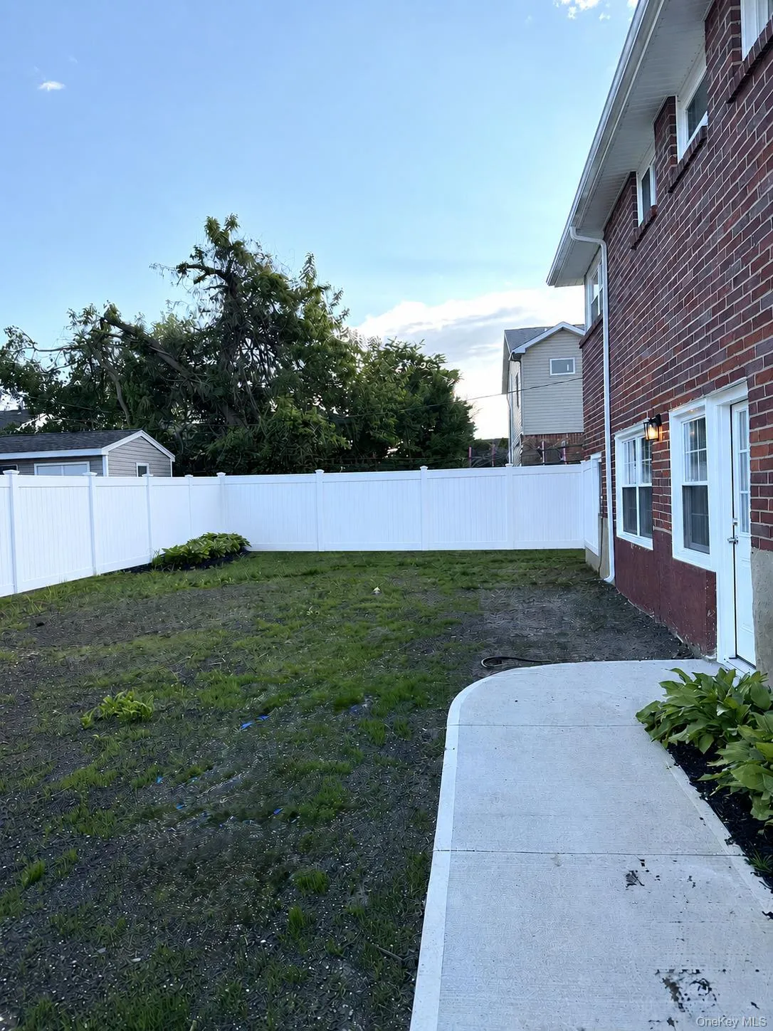 9 Walnut Place, Oyster Bay, NY, 3 Bedrooms Bedrooms, 8 Rooms Rooms,2 BathroomsBathrooms,Residential,For Rent,Walnut,0,1007419 9 Walnut Place, Oyster Bay, NY, 3 Bedrooms Bedrooms, 8 Rooms Rooms,2 BathroomsBathrooms,Residential,For Rent,Walnut,0,1007419