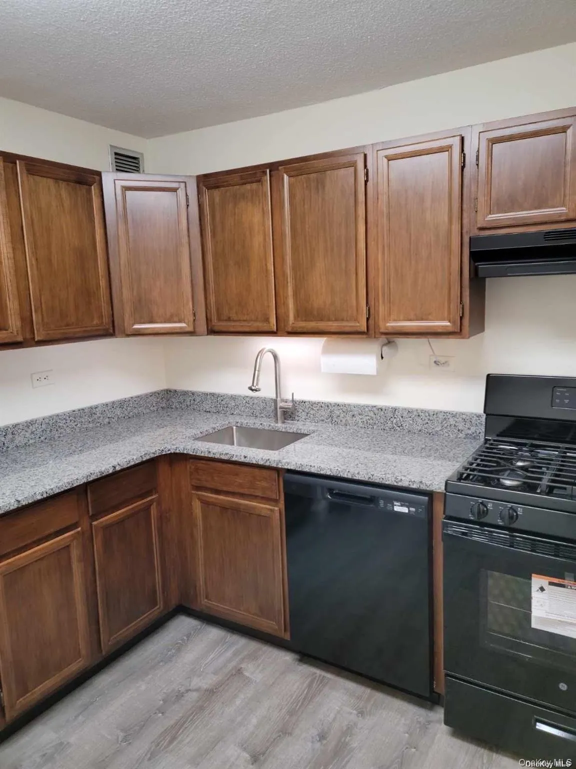 2 Bay Club Drive, New York, NY, 2 Bedrooms Bedrooms, 6 Rooms Rooms,2 BathroomsBathrooms,Residential Lease,For Rent,Bay Club,0,1007420 2 Bay Club Drive, New York, NY, 2 Bedrooms Bedrooms, 6 Rooms Rooms,2 BathroomsBathrooms,Residential Lease,For Rent,Bay Club,0,1007420