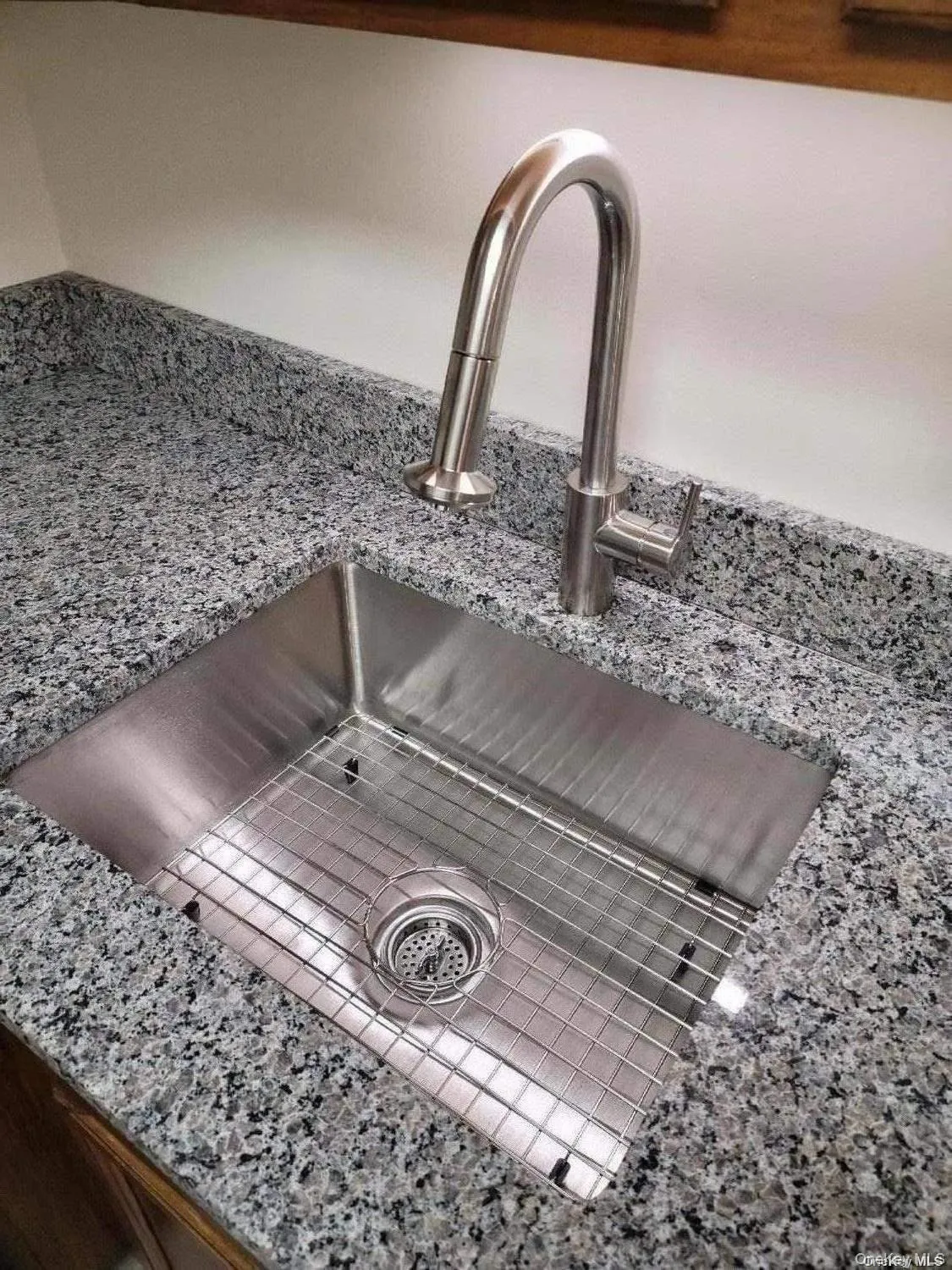 2 Bay Club Drive, New York, NY, 2 Bedrooms Bedrooms, 6 Rooms Rooms,2 BathroomsBathrooms,Residential Lease,For Rent,Bay Club,0,1007420 2 Bay Club Drive, New York, NY, 2 Bedrooms Bedrooms, 6 Rooms Rooms,2 BathroomsBathrooms,Residential Lease,For Rent,Bay Club,0,1007420