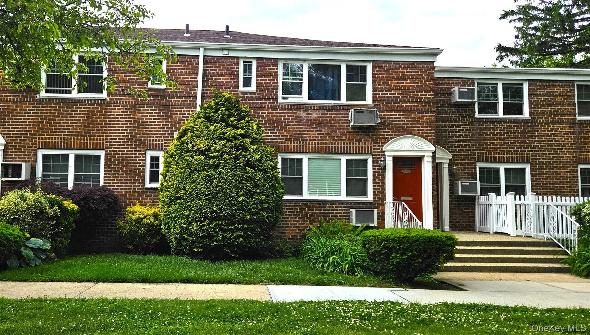 224-20 Kingsbury Avenue, New York, NY, 1 Bedroom Bedrooms, 3 Rooms Rooms,1 BathroomBathrooms,Residential,For Rent,Kingsbury,0,1007422 224-20 Kingsbury Avenue, New York, NY, 1 Bedroom Bedrooms, 3 Rooms Rooms,1 BathroomBathrooms,Residential,For Rent,Kingsbury,0,1007422