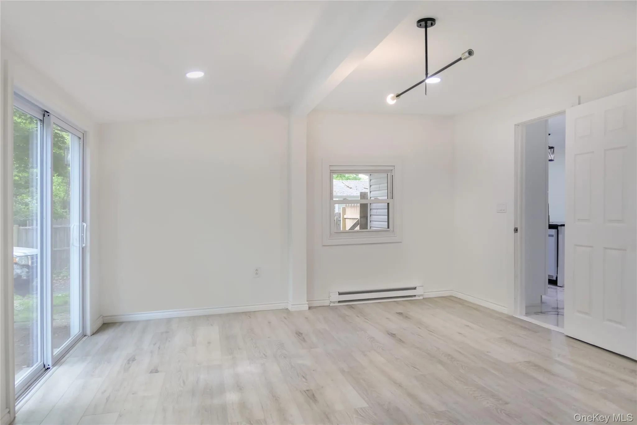 266 Station Road, Brookhaven, NY, 3 Bedrooms Bedrooms, 5 Rooms Rooms,2 BathroomsBathrooms,Residential,For Rent,Station,0,1007429 266 Station Road, Brookhaven, NY, 3 Bedrooms Bedrooms, 5 Rooms Rooms,2 BathroomsBathrooms,Residential,For Rent,Station,0,1007429