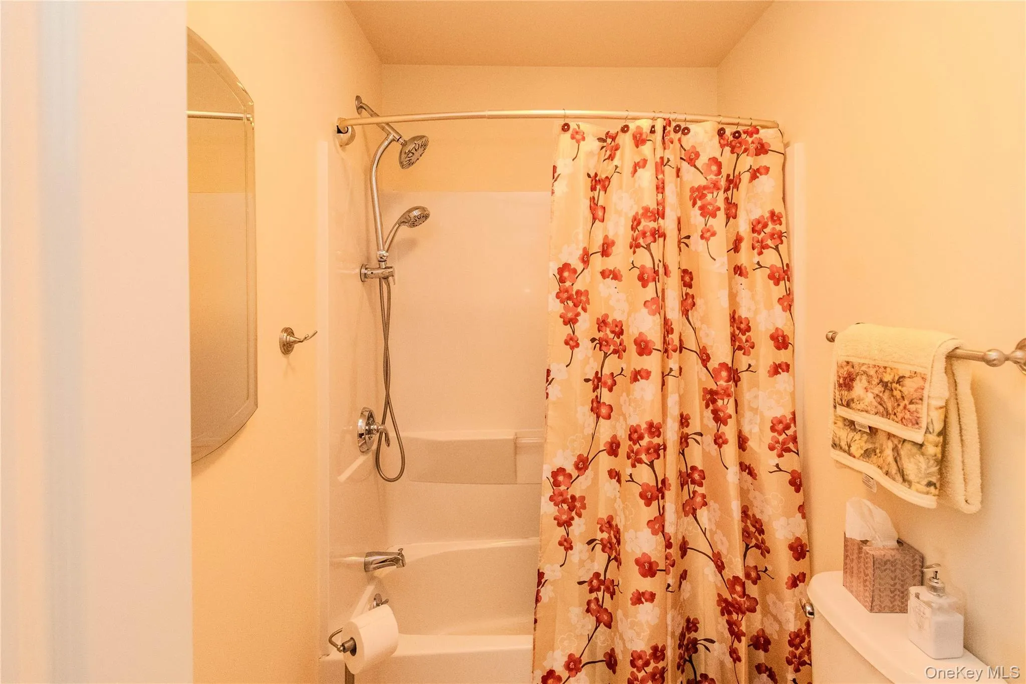 full bath in second bedroom full bath in second bedroom