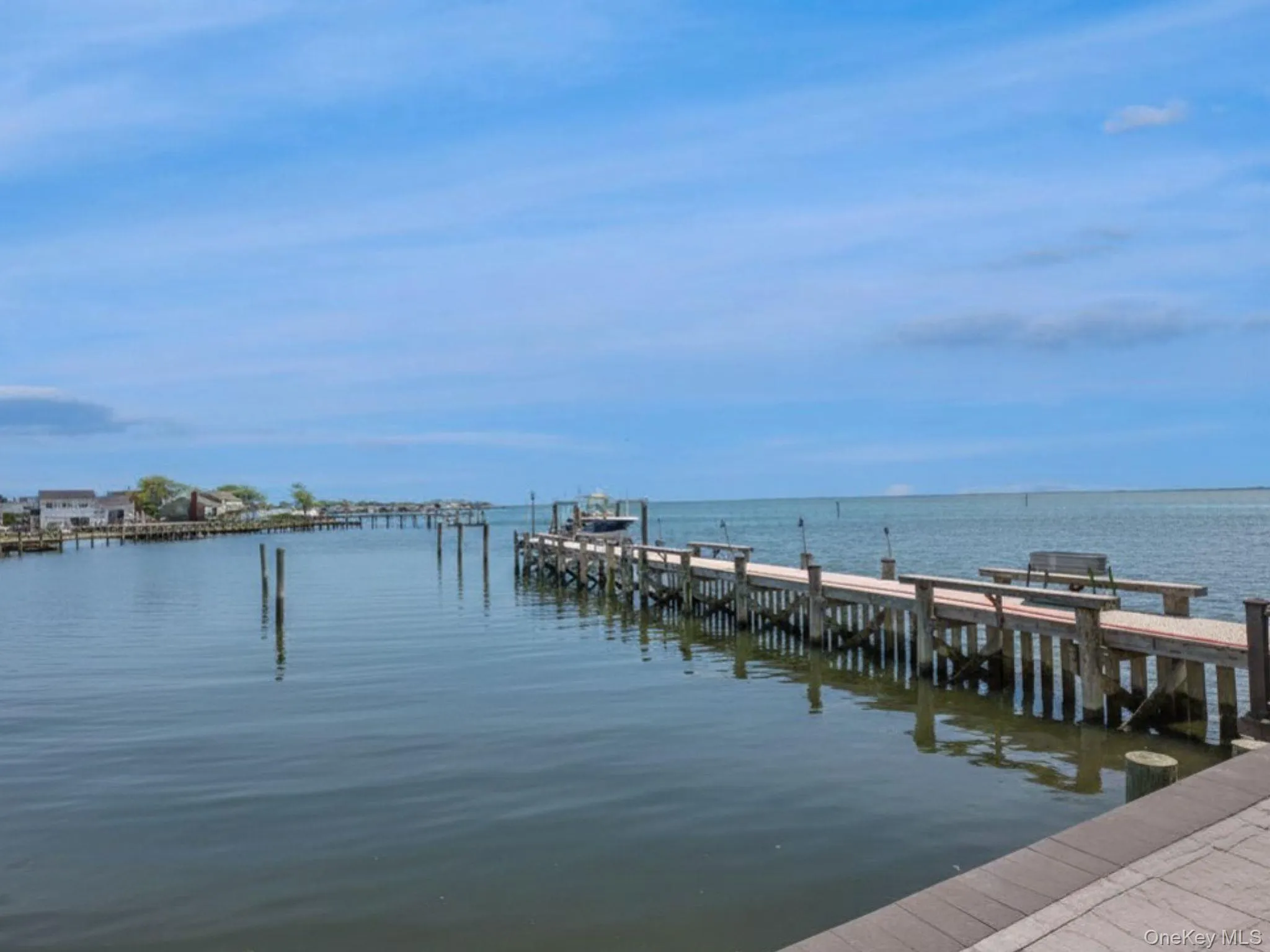 Dock Dock