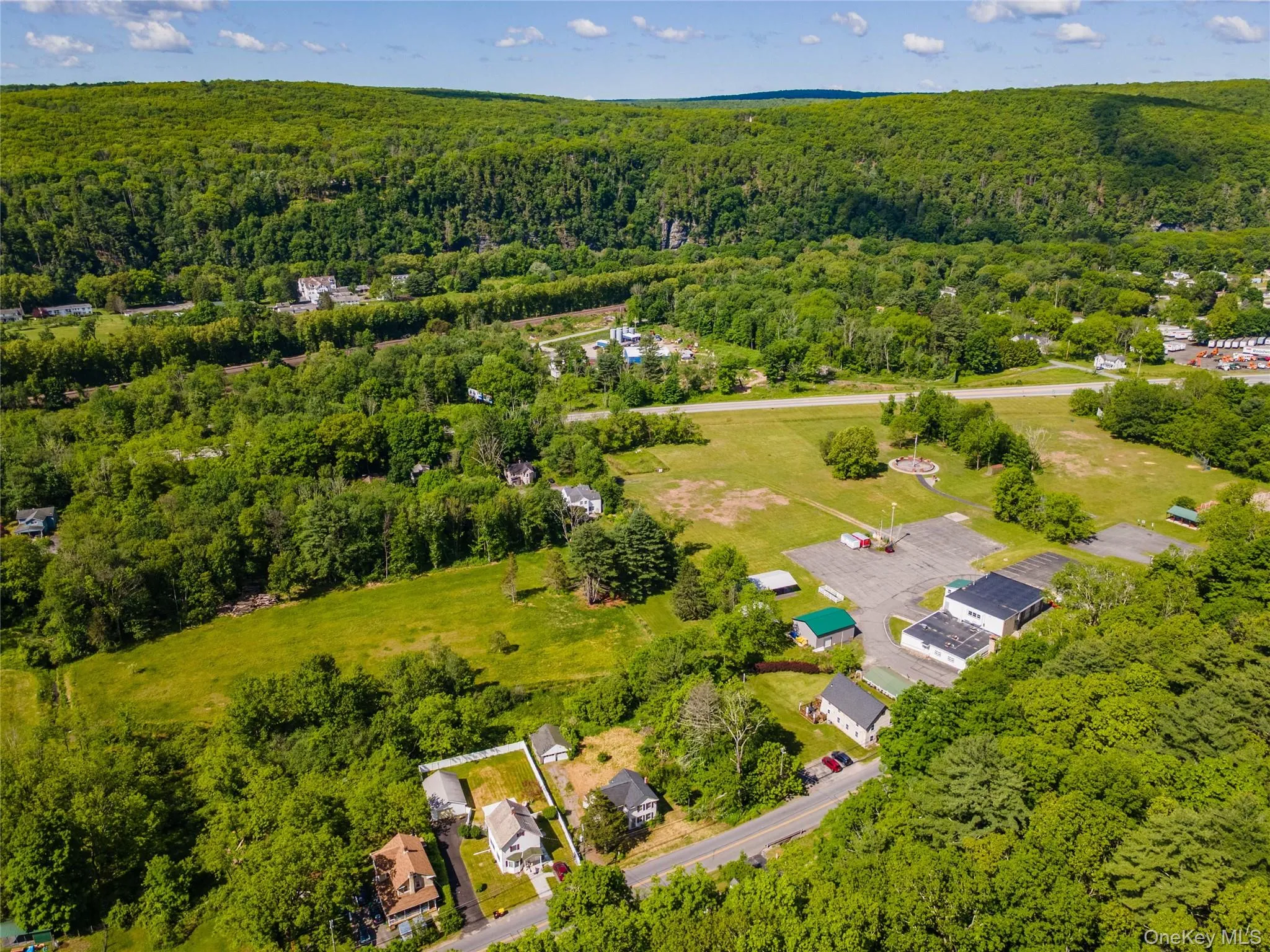 69 Main Street, Deerpark, NY, 3 Bedrooms Bedrooms, 9 Rooms Rooms,1 BathroomBathrooms,Residential,For Rent,Main,0,1007442 69 Main Street, Deerpark, NY, 3 Bedrooms Bedrooms, 9 Rooms Rooms,1 BathroomBathrooms,Residential,For Rent,Main,0,1007442