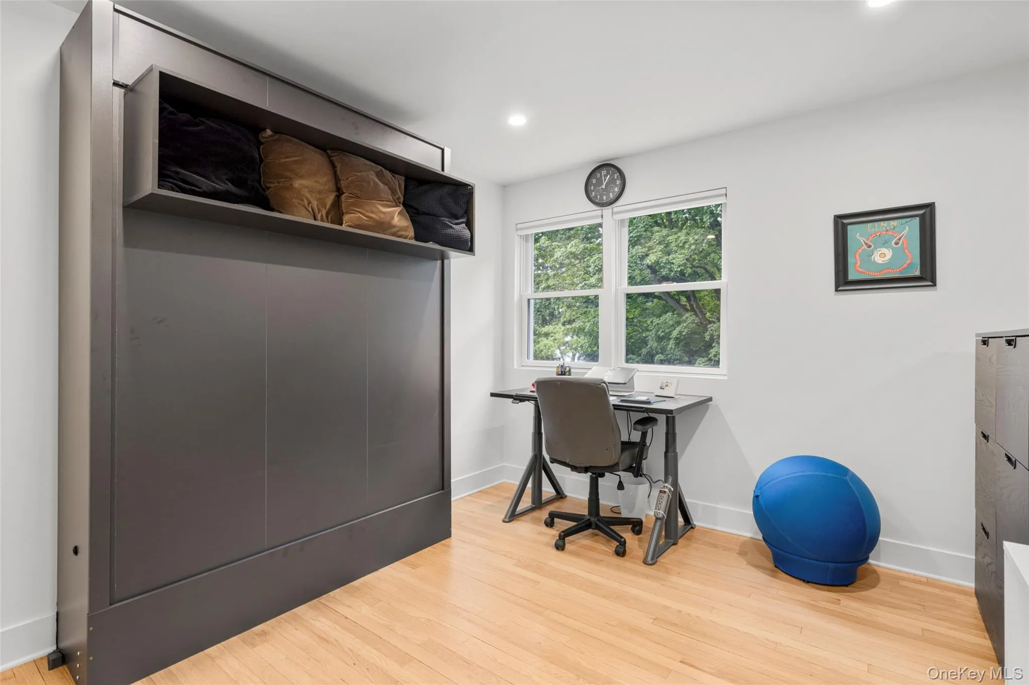 or office. Murphy bed or office. Murphy bed