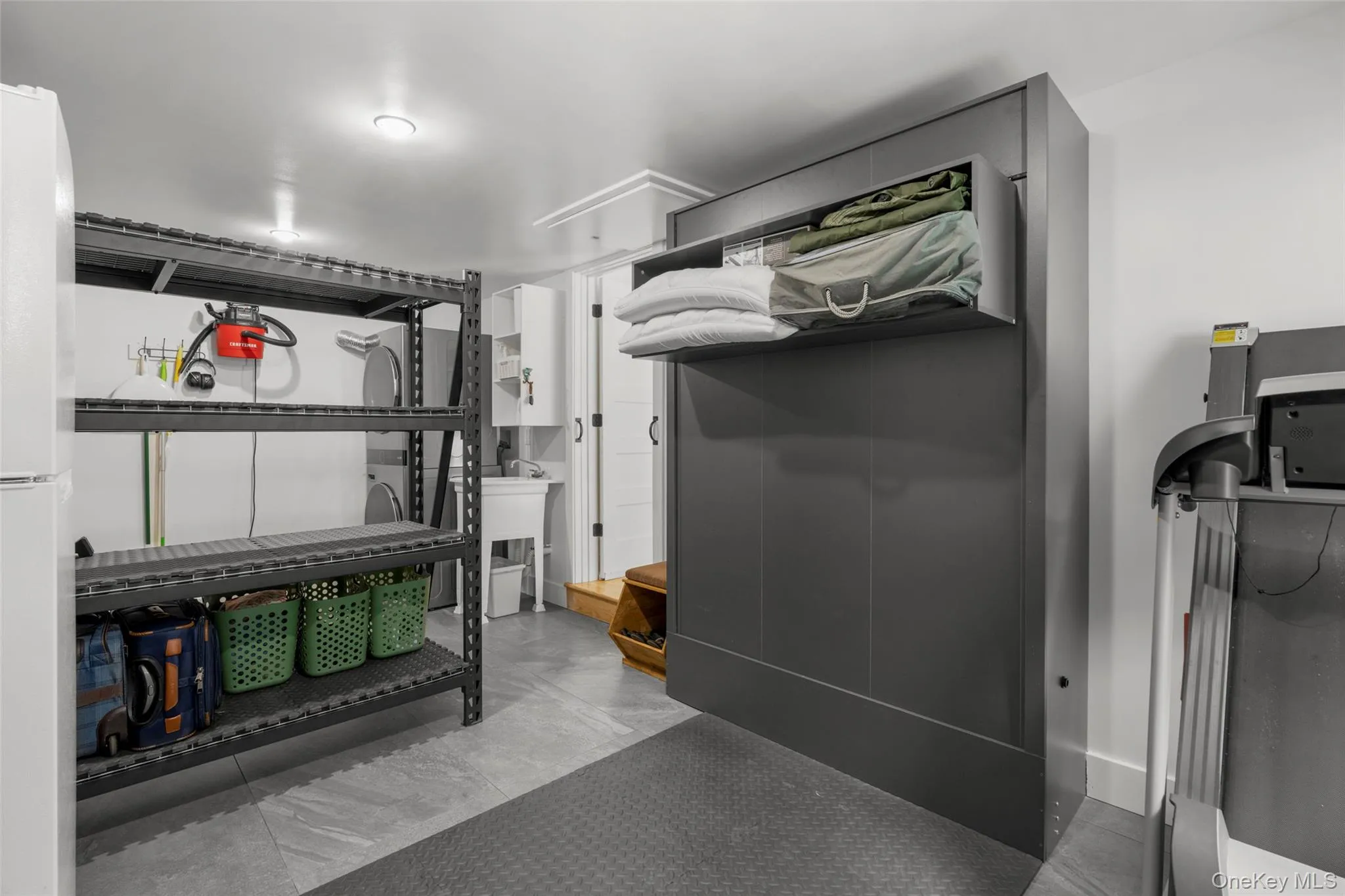 all purpose room which can be a 4th bedroom all purpose room which can be a 4th bedroom