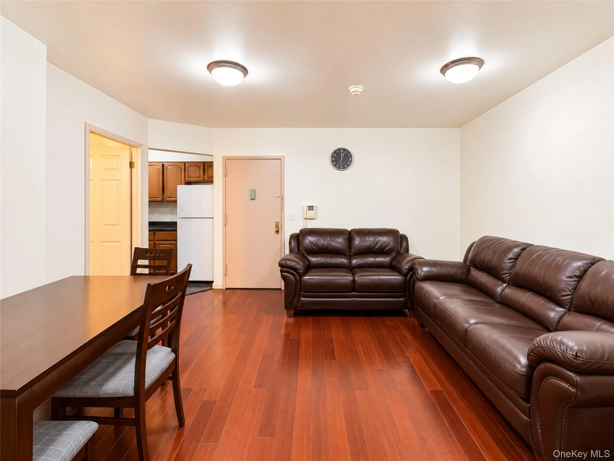 104-31 39th Avenue, New York, NY, 2 Bedrooms Bedrooms, 5 Rooms Rooms,1 BathroomBathrooms,Residential,For Rent,39th,0,1007458 104-31 39th Avenue, New York, NY, 2 Bedrooms Bedrooms, 5 Rooms Rooms,1 BathroomBathrooms,Residential,For Rent,39th,0,1007458