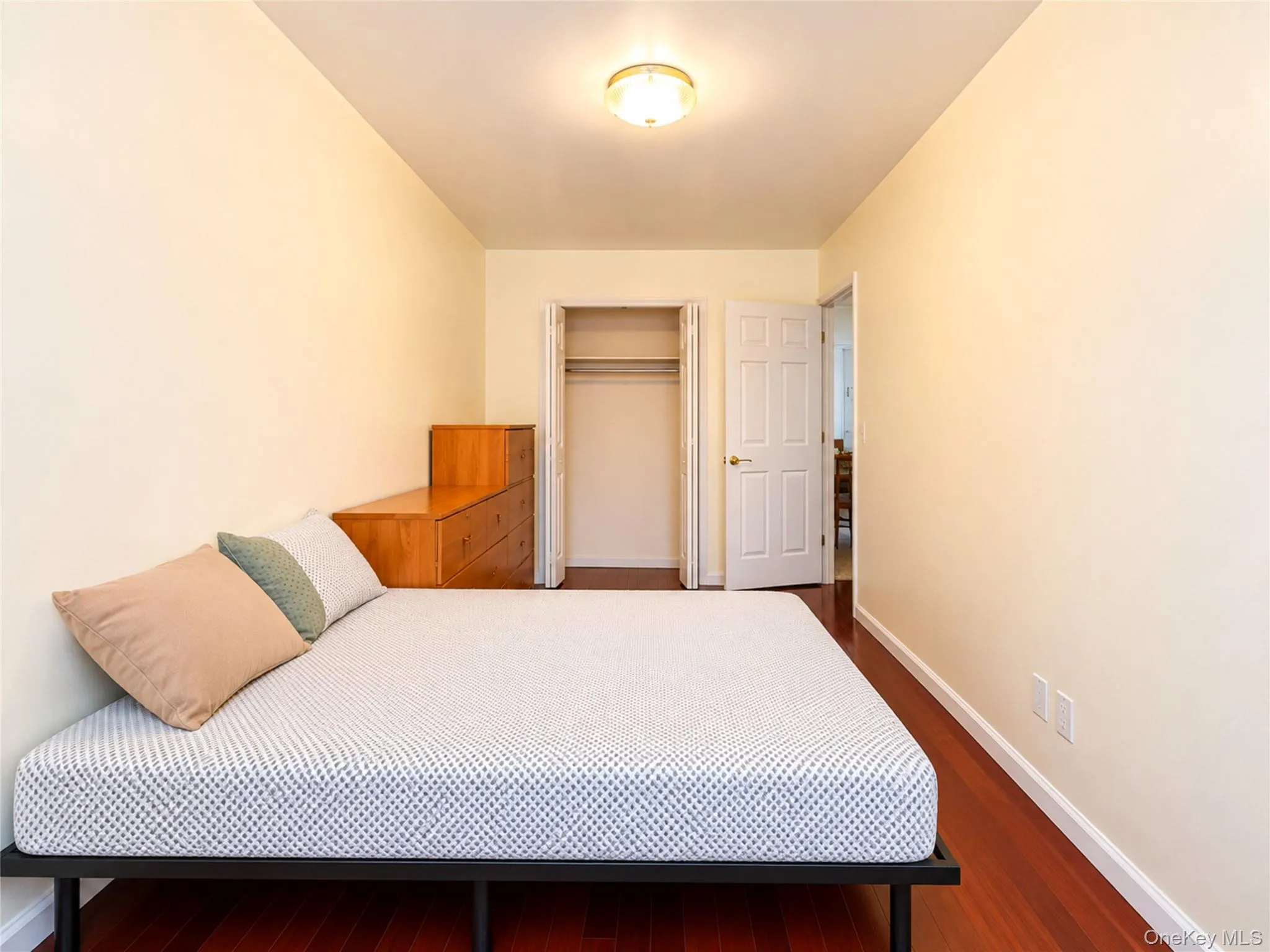 104-31 39th Avenue, New York, NY, 2 Bedrooms Bedrooms, 5 Rooms Rooms,1 BathroomBathrooms,Residential,For Rent,39th,0,1007458 104-31 39th Avenue, New York, NY, 2 Bedrooms Bedrooms, 5 Rooms Rooms,1 BathroomBathrooms,Residential,For Rent,39th,0,1007458