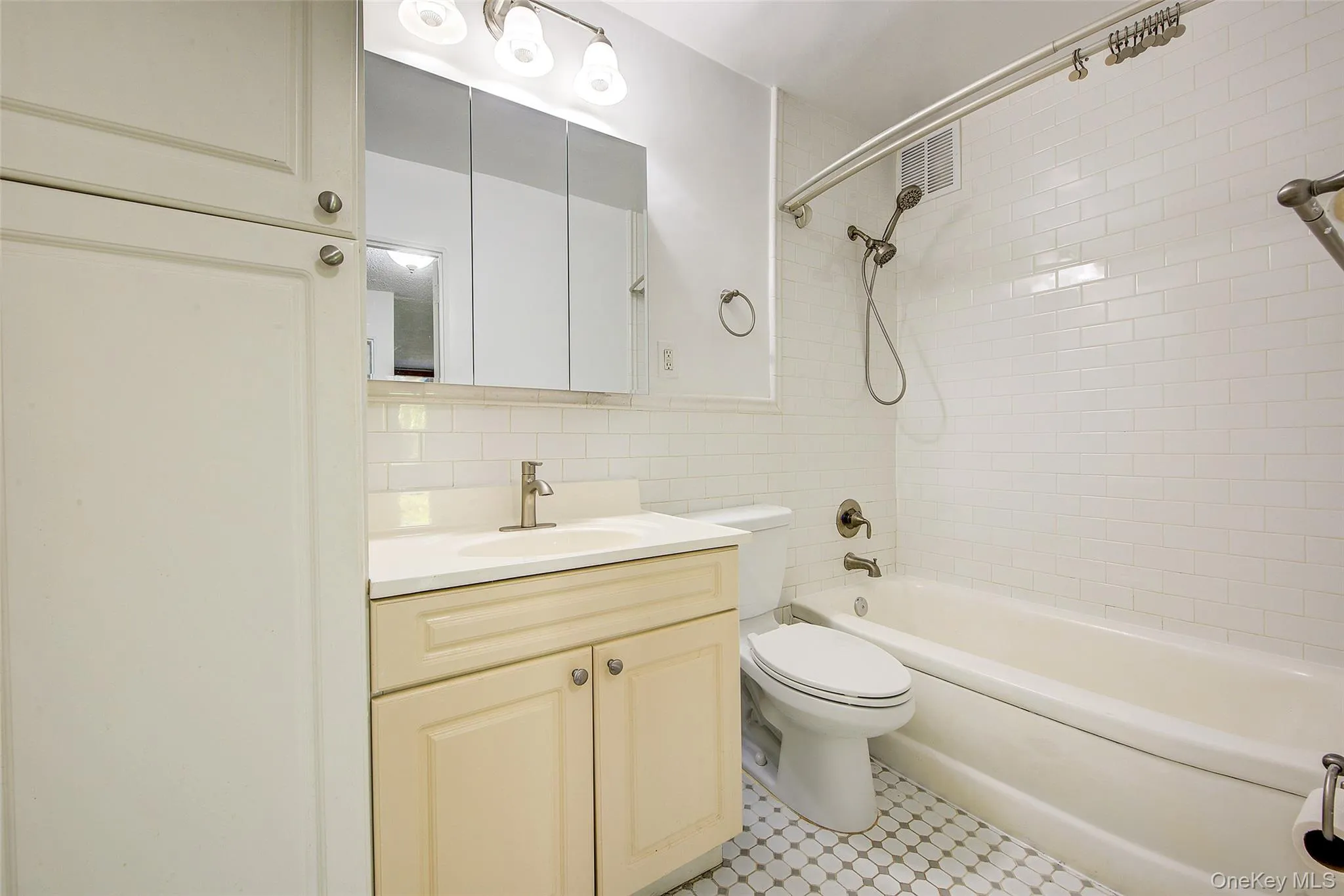 Bathroom Bathroom
